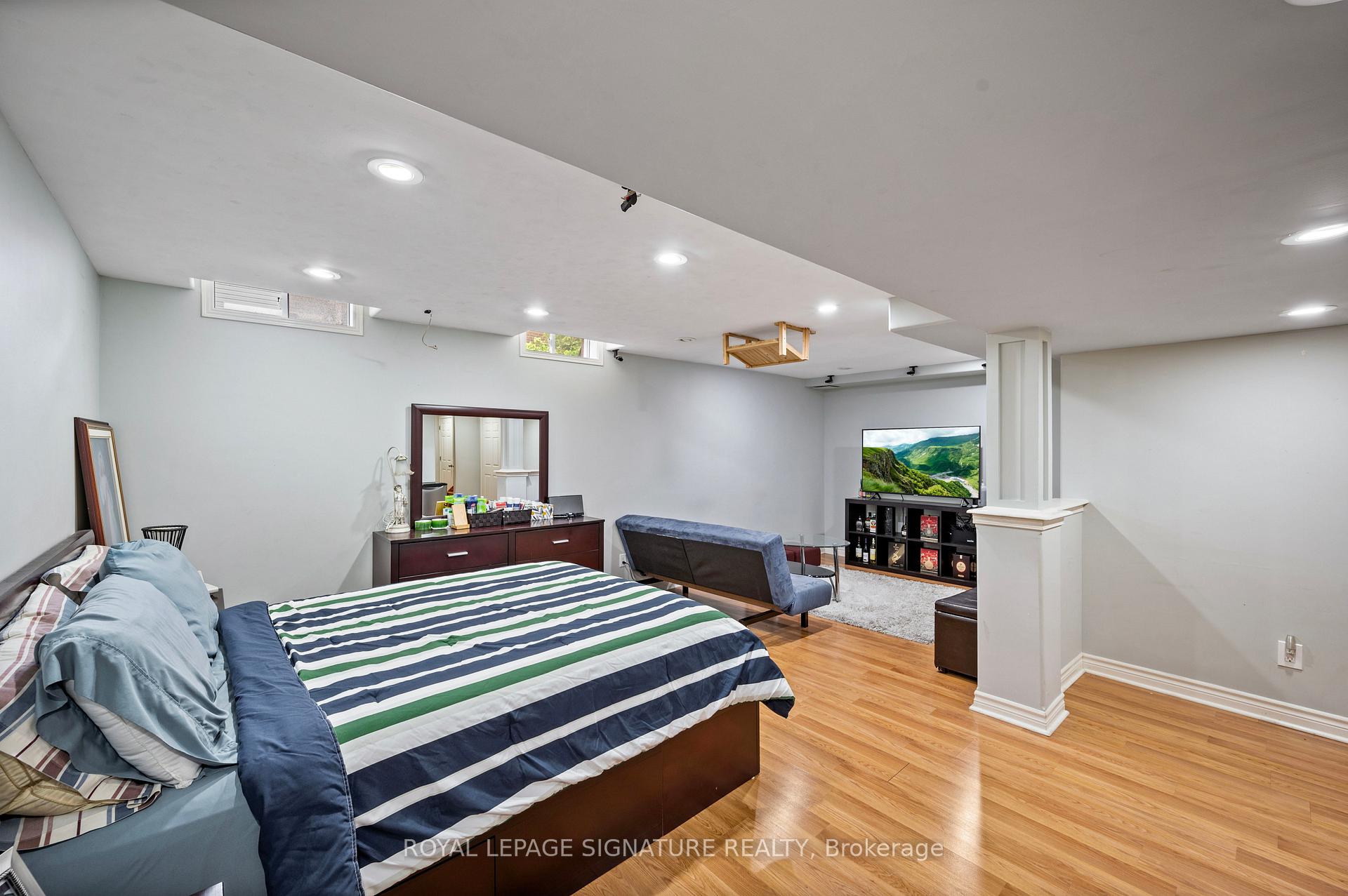Photo 15 of 352 Baverstock Crescent, Milton, Clarke — HOMEH