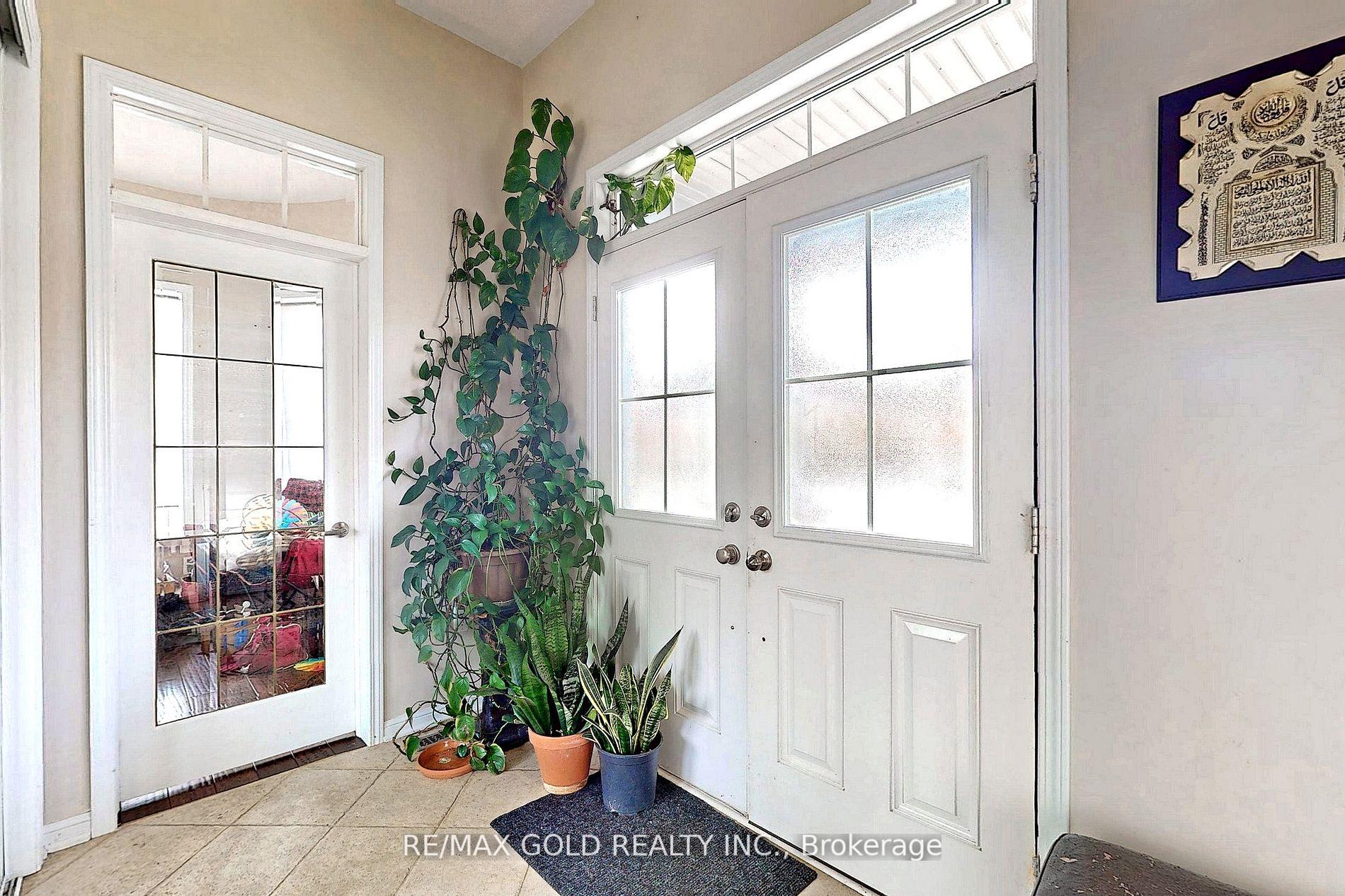 Photo 6 of Unit Upper, 301 Peregrine Way, Milton, Scott — HOMEH