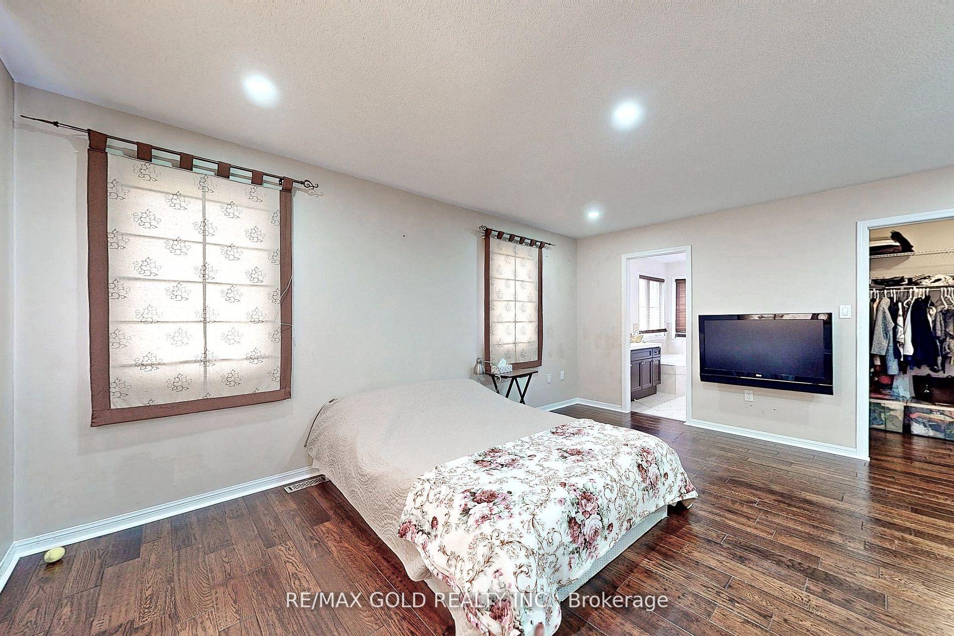 Photo 23 of Unit Upper, 301 Peregrine Way, Milton, Scott — HOMEH