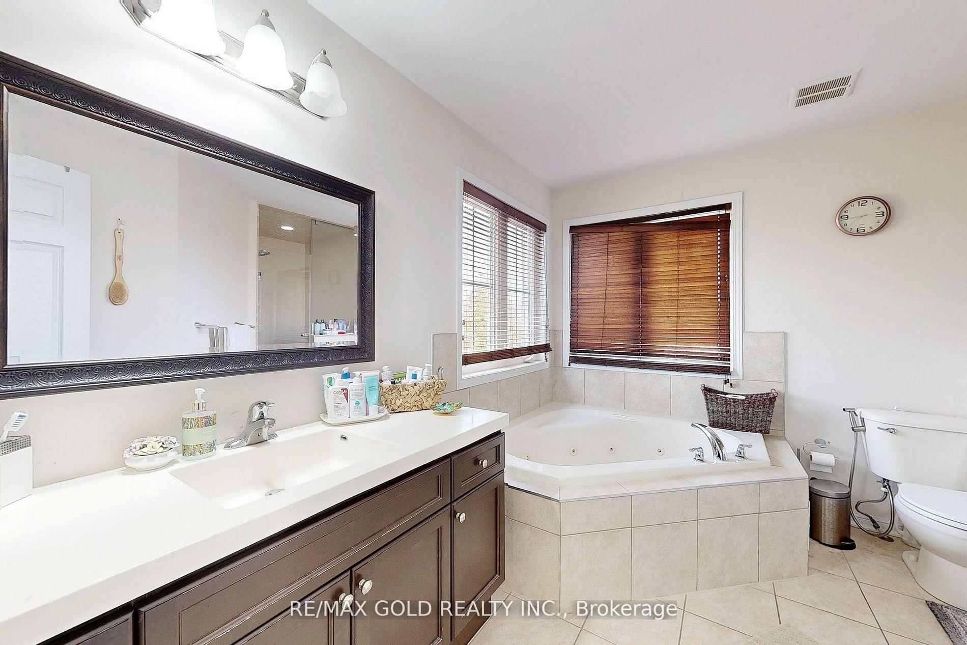 Photo 26 of Unit Upper, 301 Peregrine Way, Milton, Scott — HOMEH