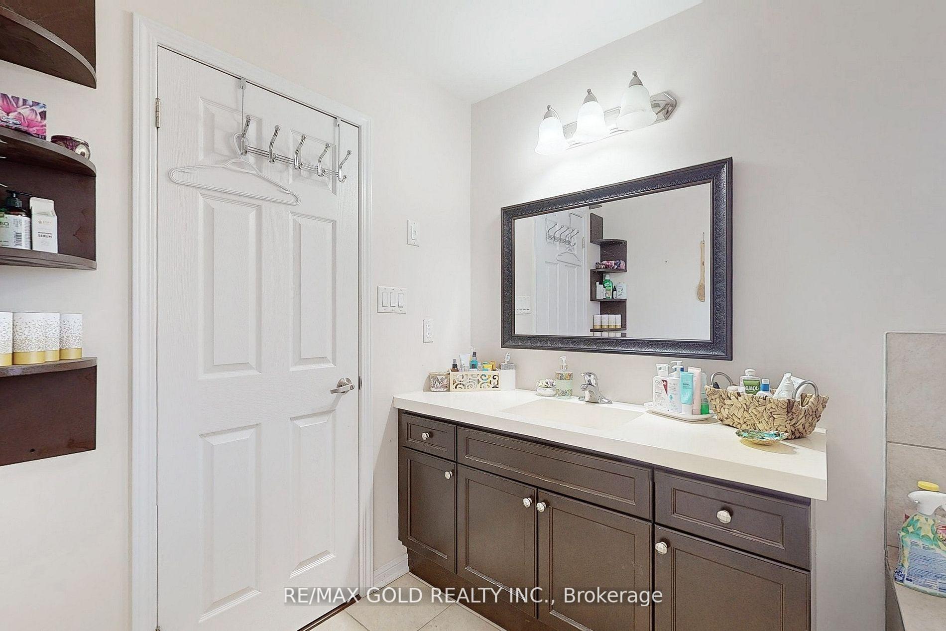 Photo 27 of Unit Upper, 301 Peregrine Way, Milton, Scott — HOMEH