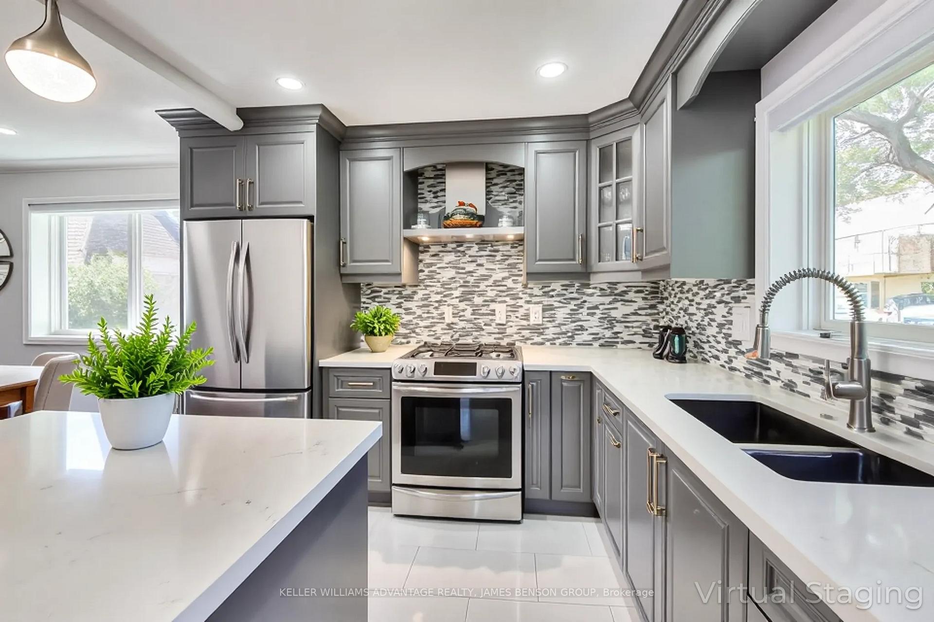 Photo 4 of 418 Victor Court, Pickering, West Shore — HOMEH