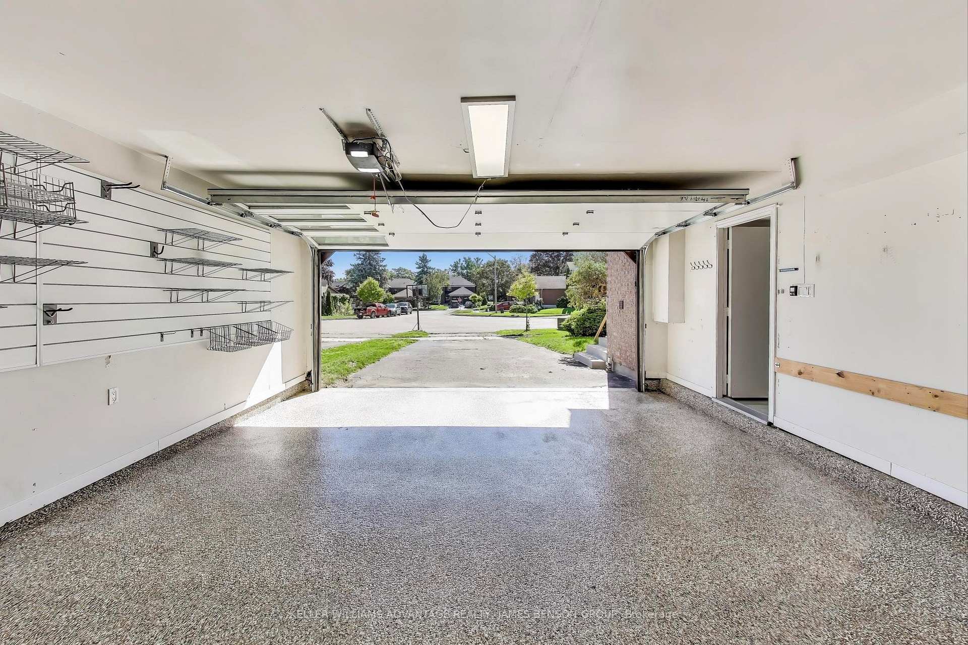 Photo 15 of 418 Victor Court, Pickering, West Shore — HOMEH