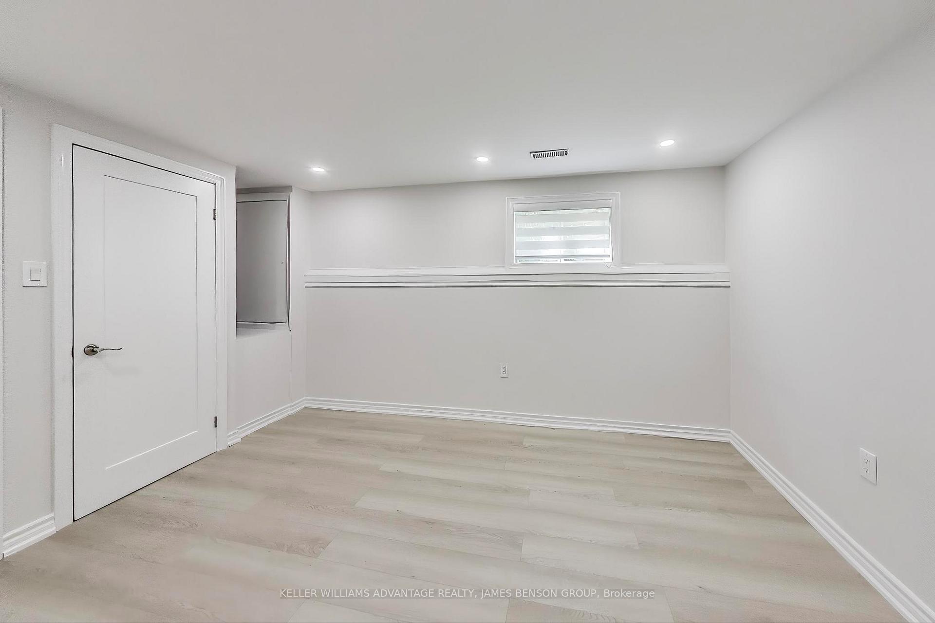 Photo 32 of 418 Victor Court, Pickering, West Shore — HOMEH