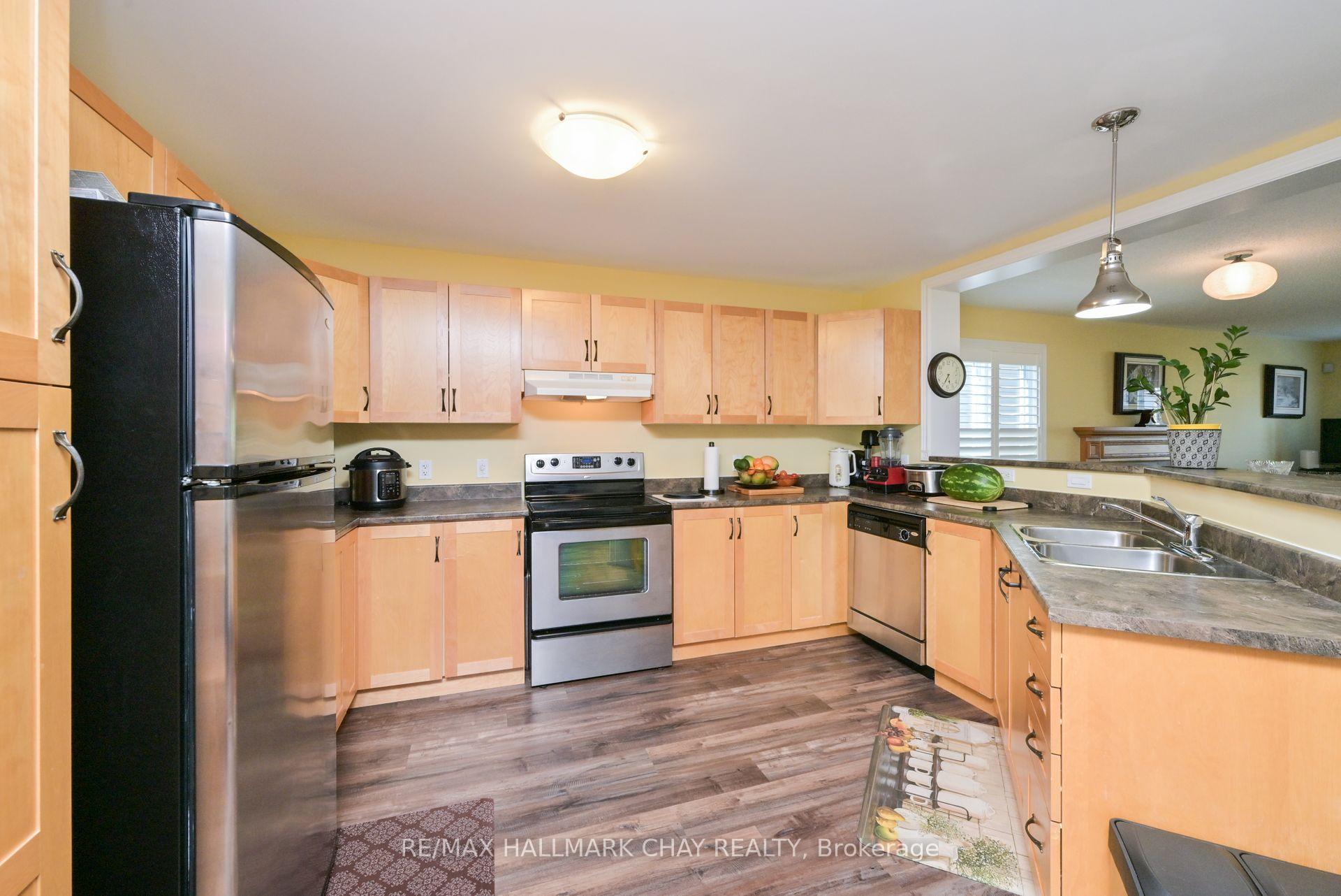 Photo 11 of 23 Sinclair Crescent, Ramara, Atherley — HOMEH