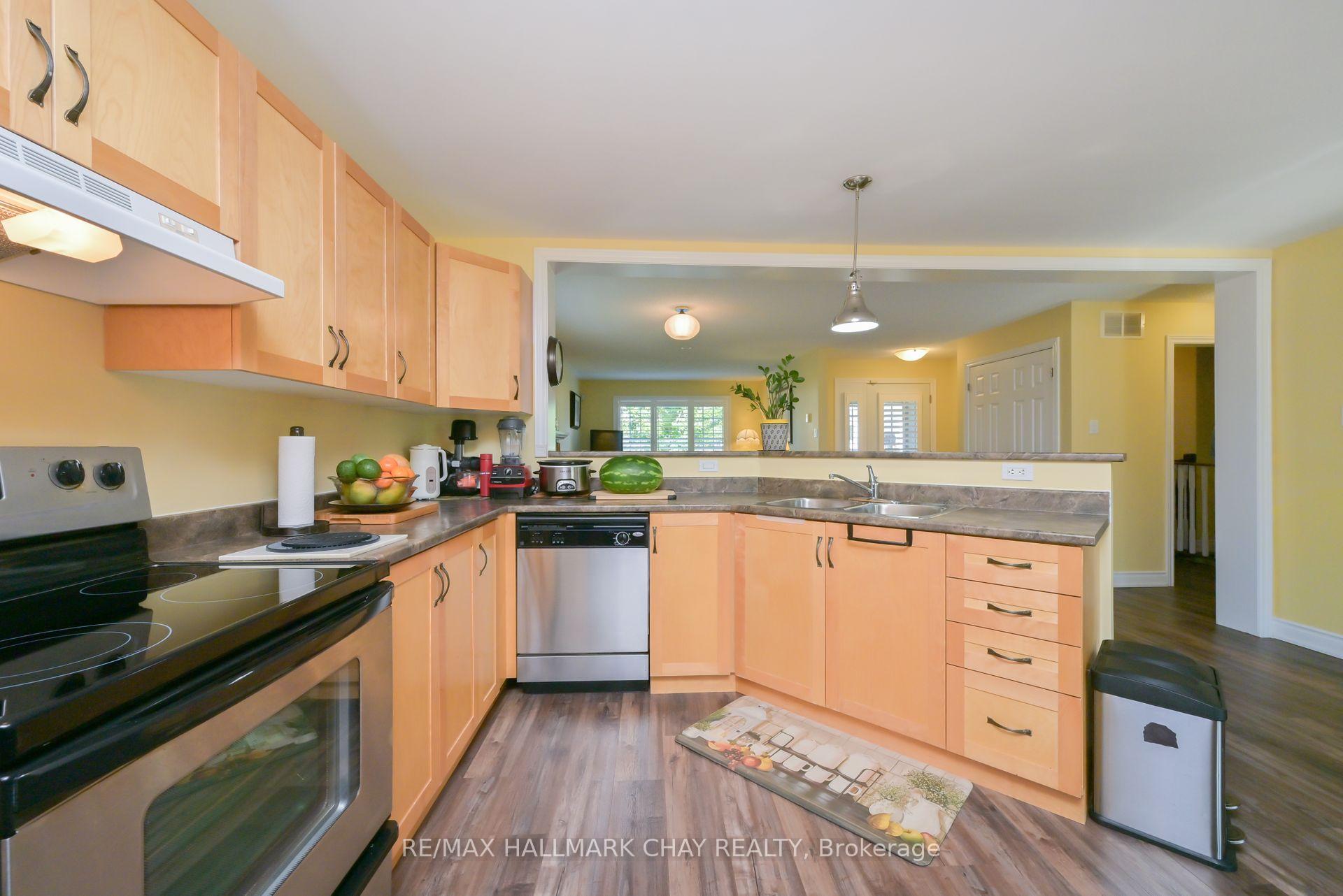 Photo 12 of 23 Sinclair Crescent, Ramara, Atherley — HOMEH