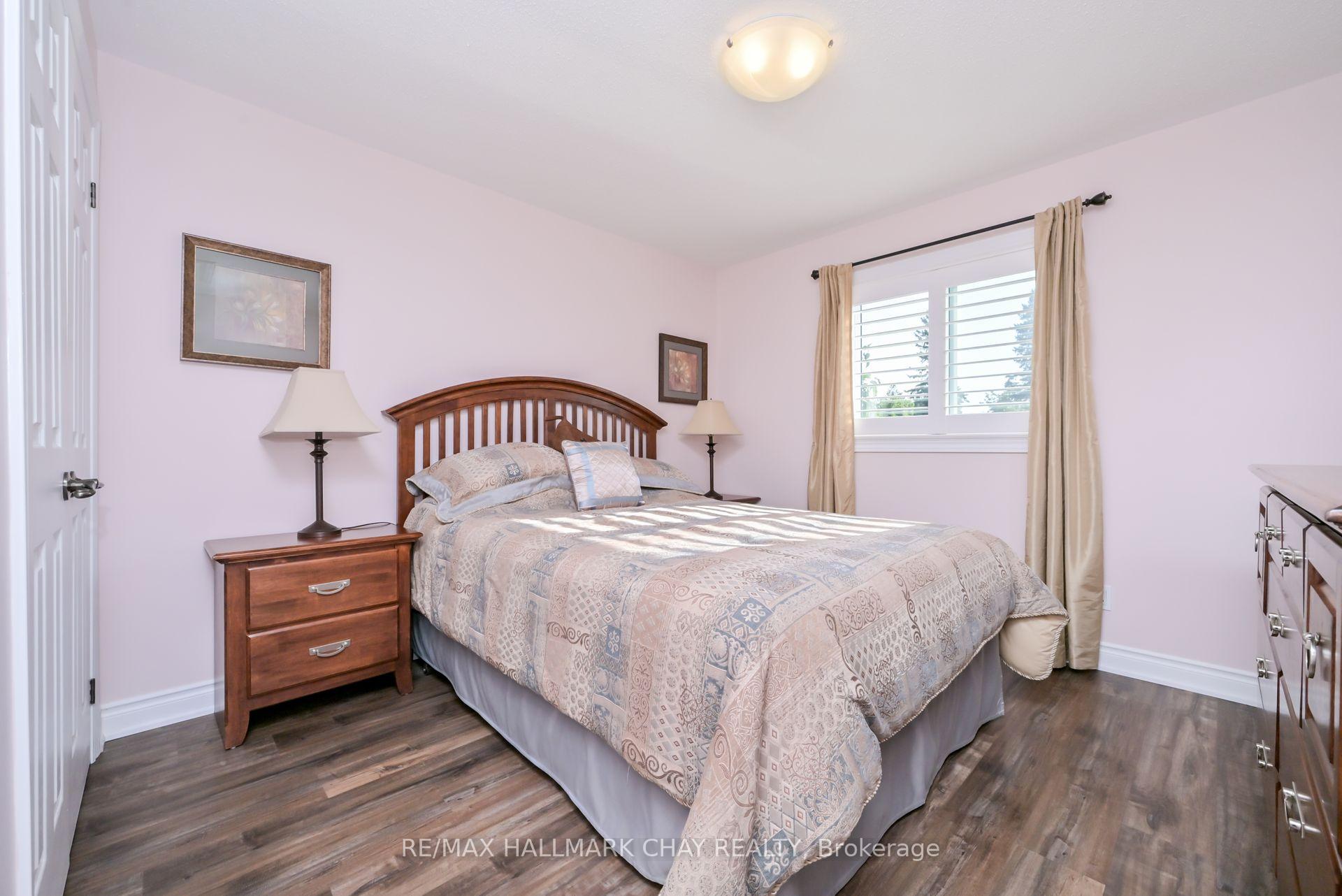 Photo 19 of 23 Sinclair Crescent, Ramara, Atherley — HOMEH