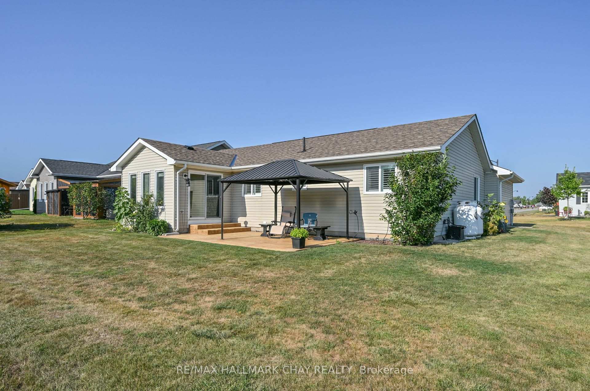 Photo 29 of 23 Sinclair Crescent, Ramara, Atherley — HOMEH