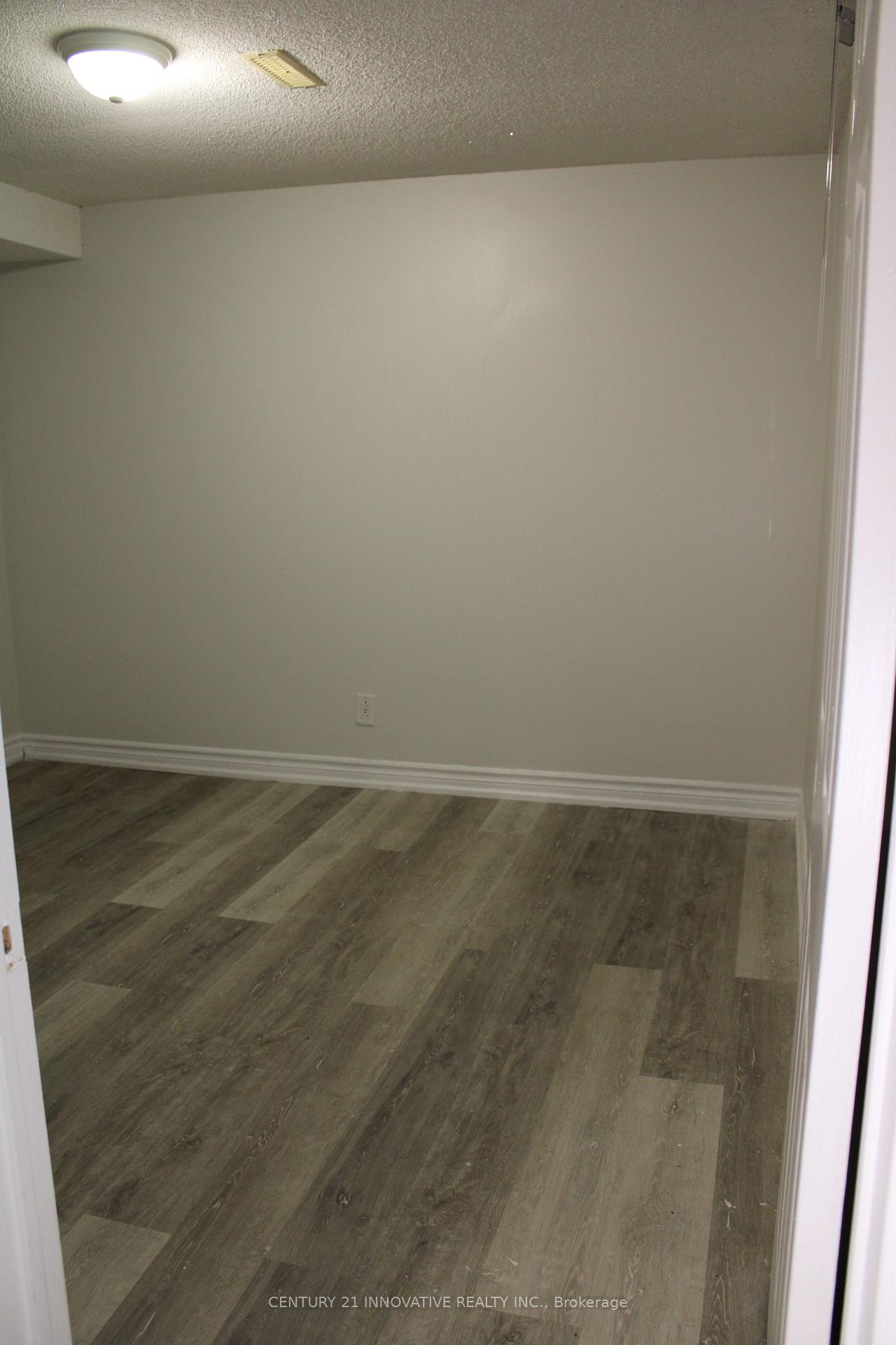Photo 9 of 2398 Strathmore Crescent, Pickering, Brock Ridge — HOMEH
