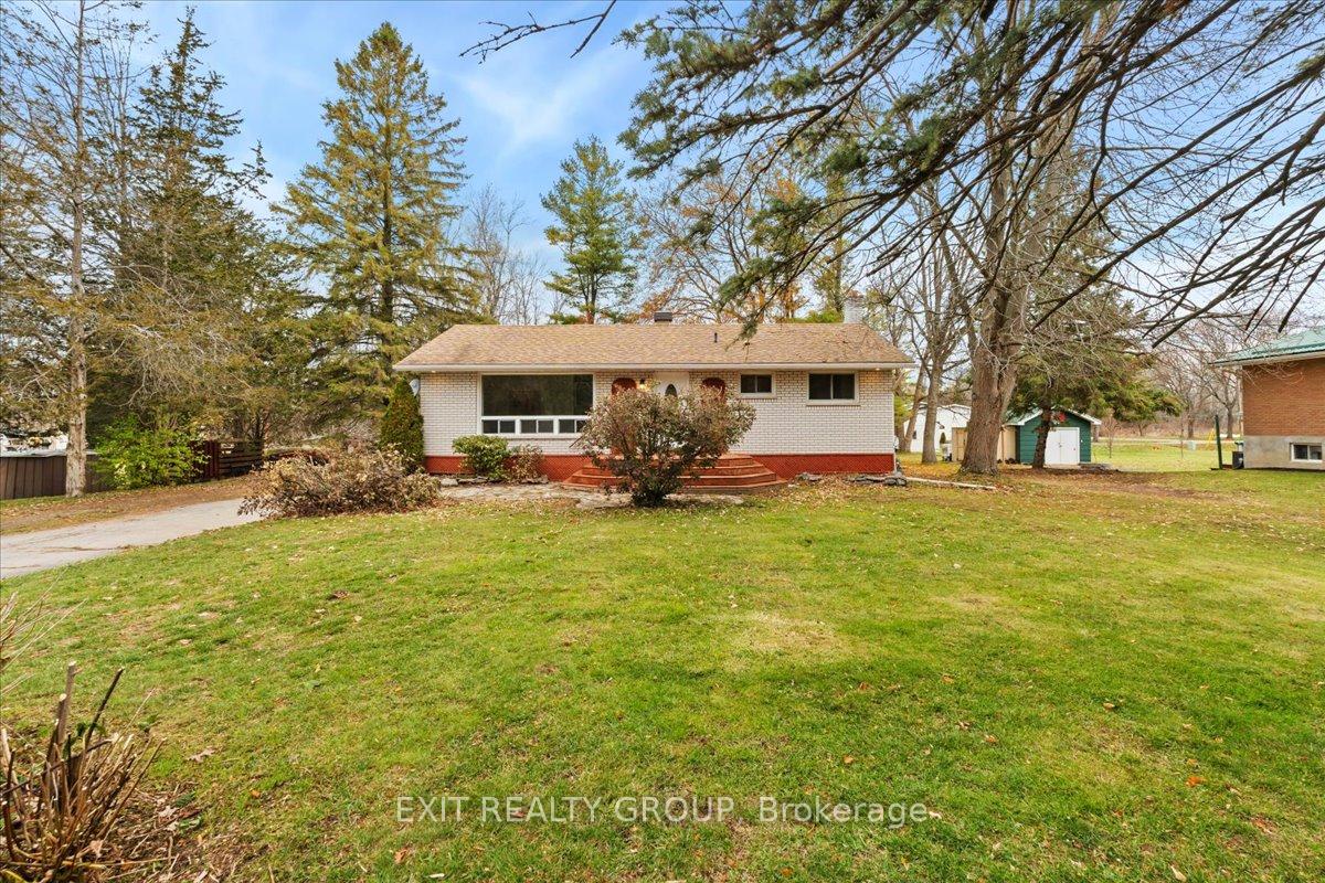 Photo 2 of 40 Hartsmere Road, Quinte West, Murray Ward — HOMEH