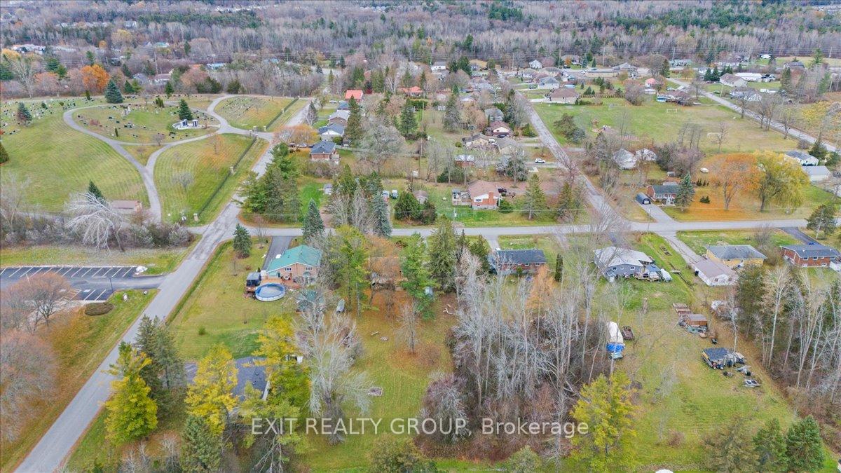 Photo 3 of 40 Hartsmere Road, Quinte West, Murray Ward — HOMEH
