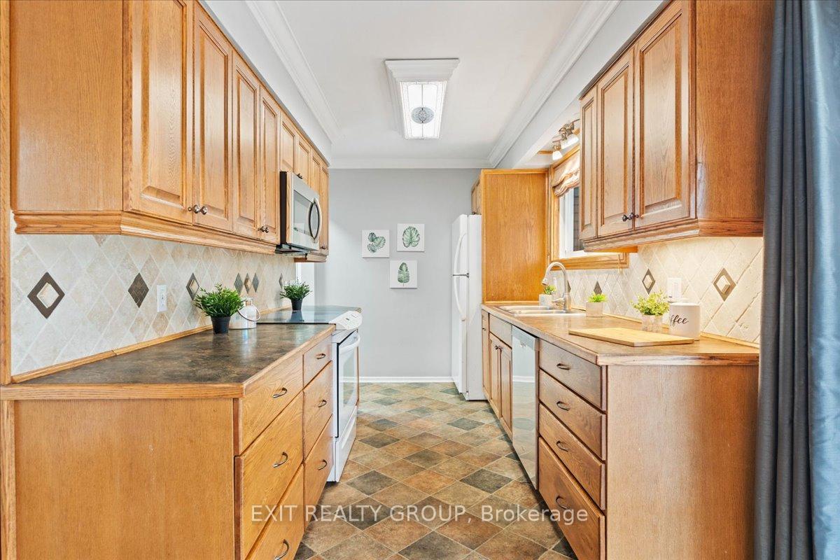 Photo 15 of 40 Hartsmere Road, Quinte West, Murray Ward — HOMEH