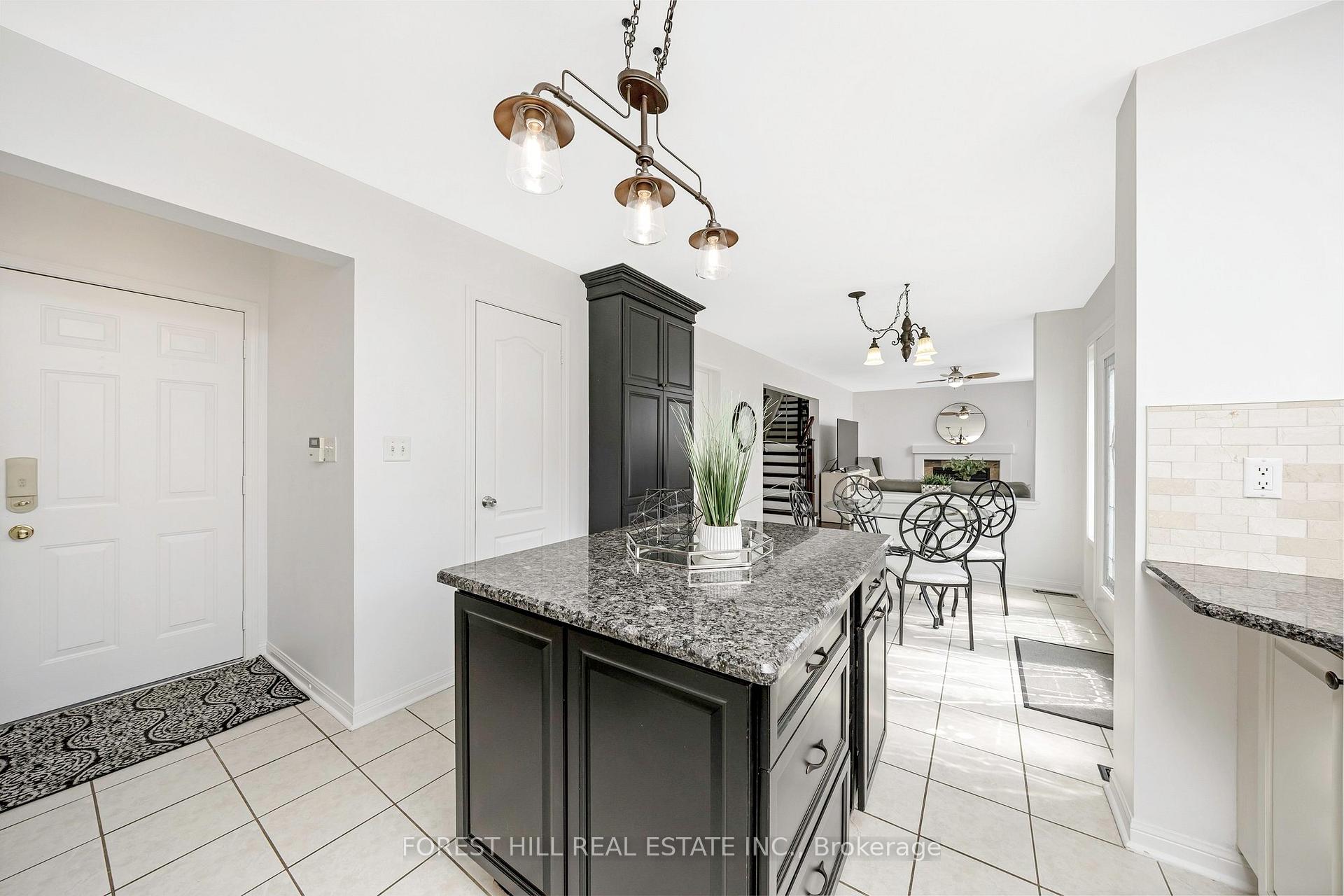 Photo 15 of 674 Dolby Crescent, Milton, Beaty — HOMEH
