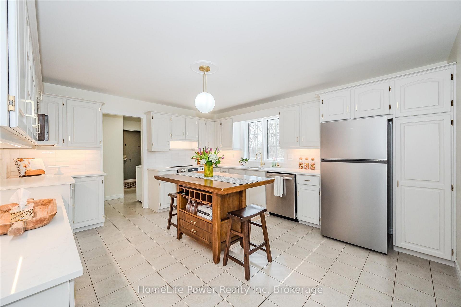 Photo 14 of 4080 Victoria Road S, Puslinch, Rural Puslinch East — HOMEH