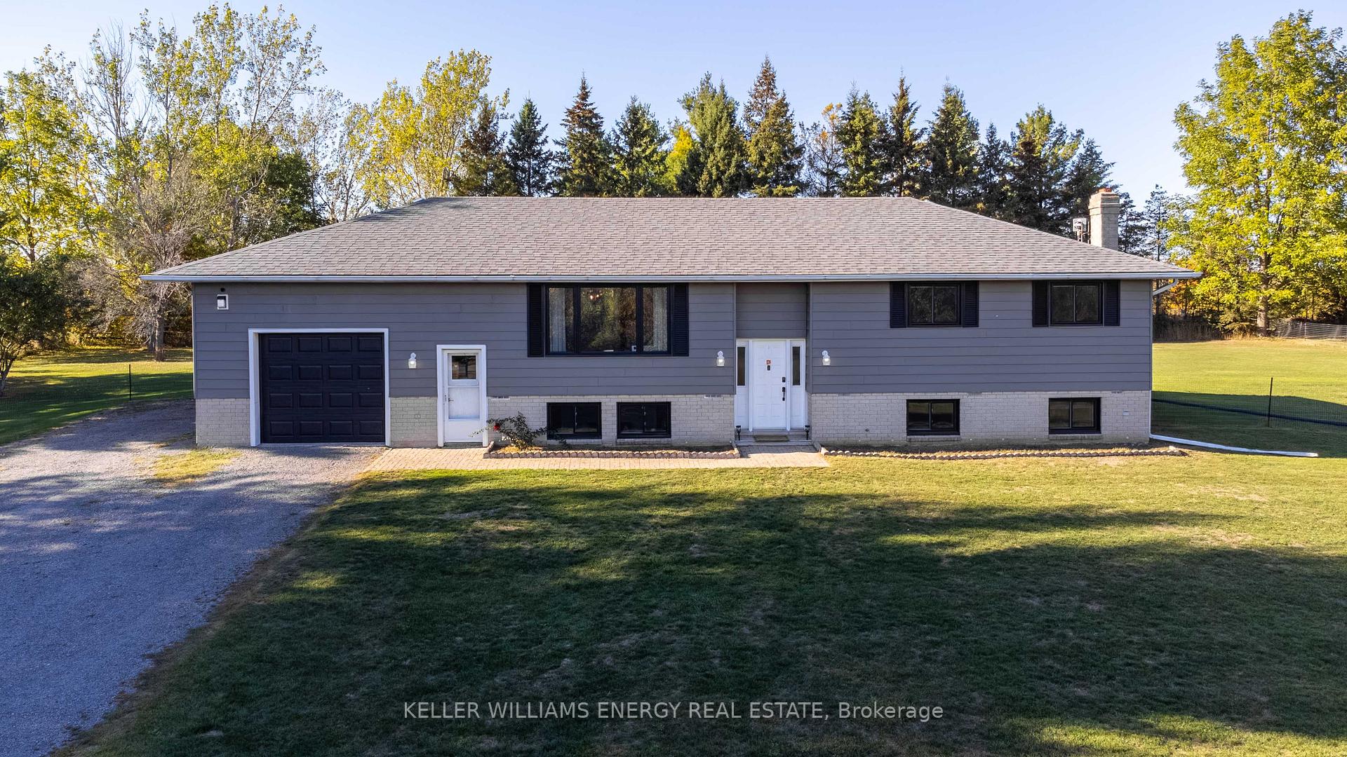 Photo 1 of 106 Oram Road, Prince Edward County, Sophiasburg Ward — HOMEH