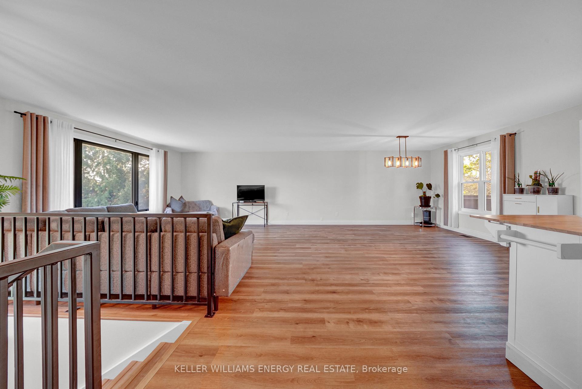 Photo 5 of 106 Oram Road, Prince Edward County, Sophiasburg Ward — HOMEH