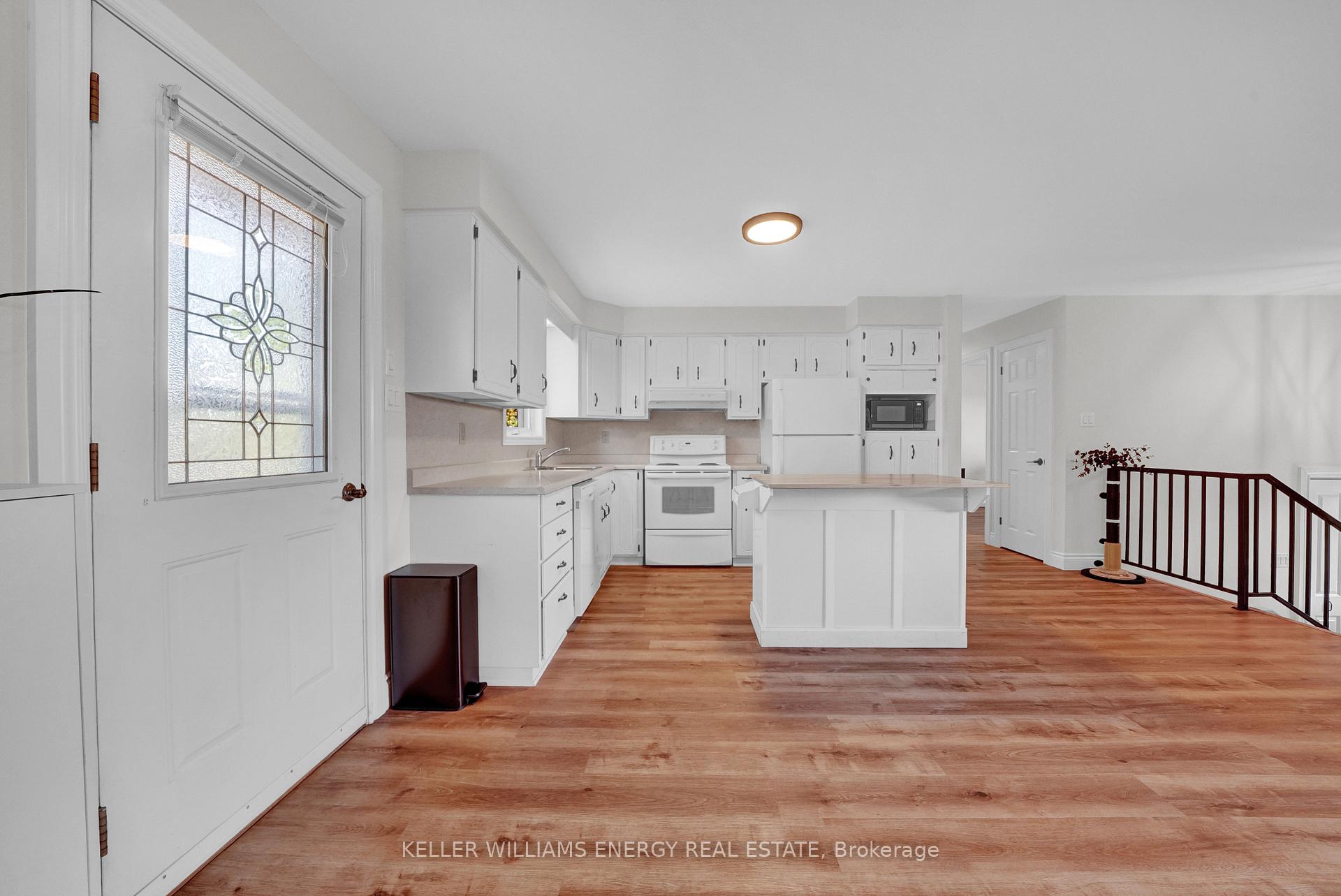 Photo 7 of 106 Oram Road, Prince Edward County, Sophiasburg Ward — HOMEH