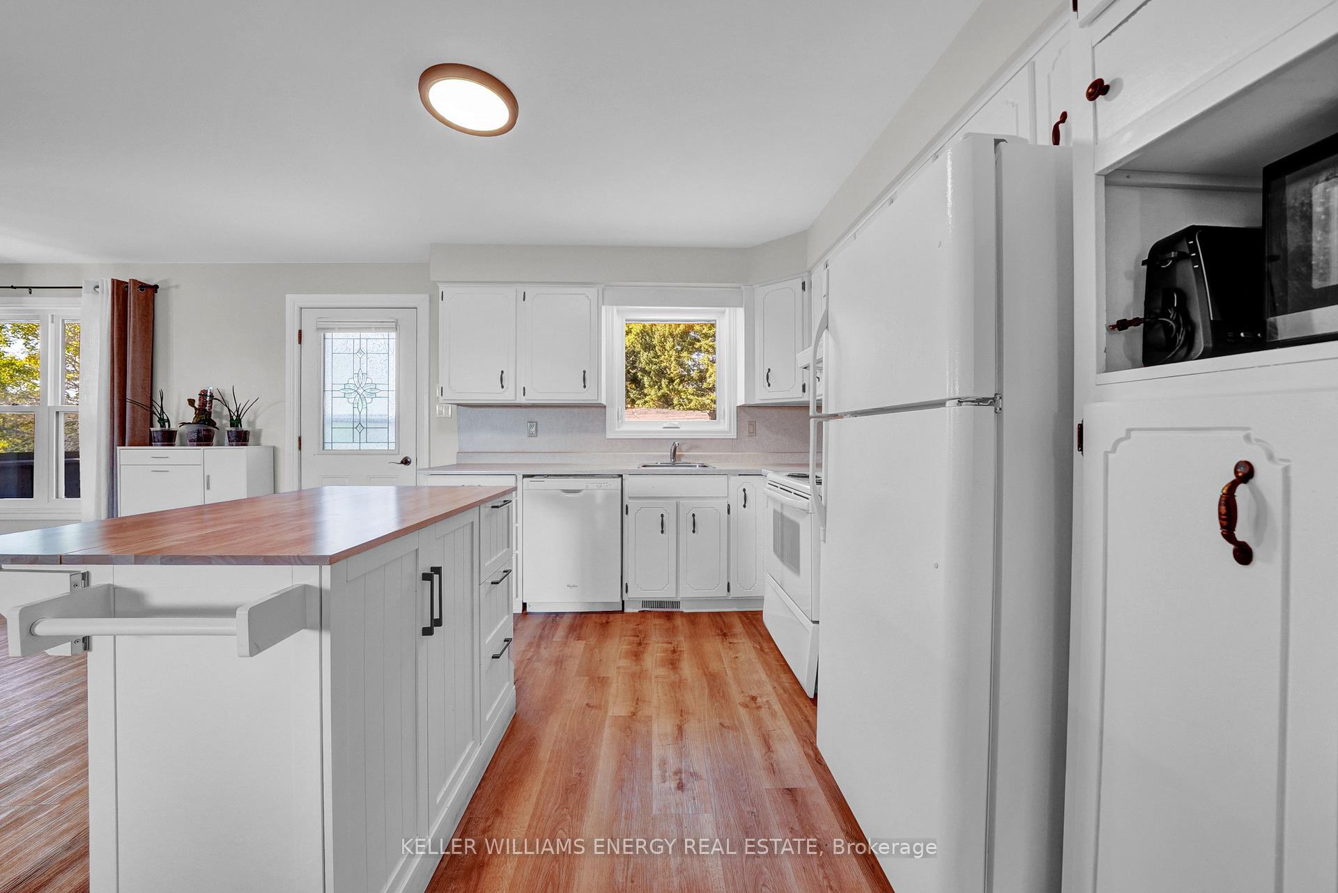 Photo 9 of 106 Oram Road, Prince Edward County, Sophiasburg Ward — HOMEH