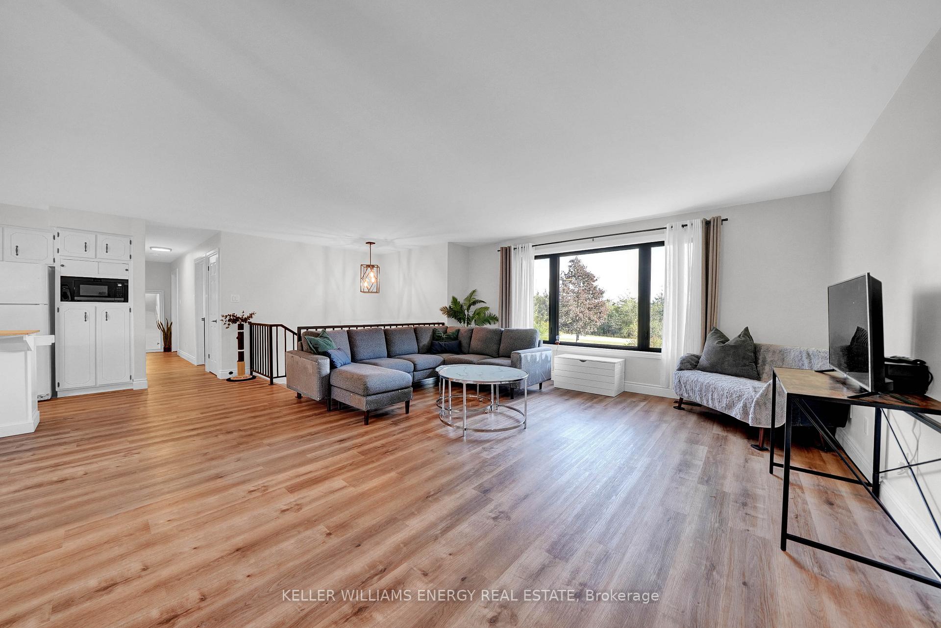 Photo 14 of 106 Oram Road, Prince Edward County, Sophiasburg Ward — HOMEH