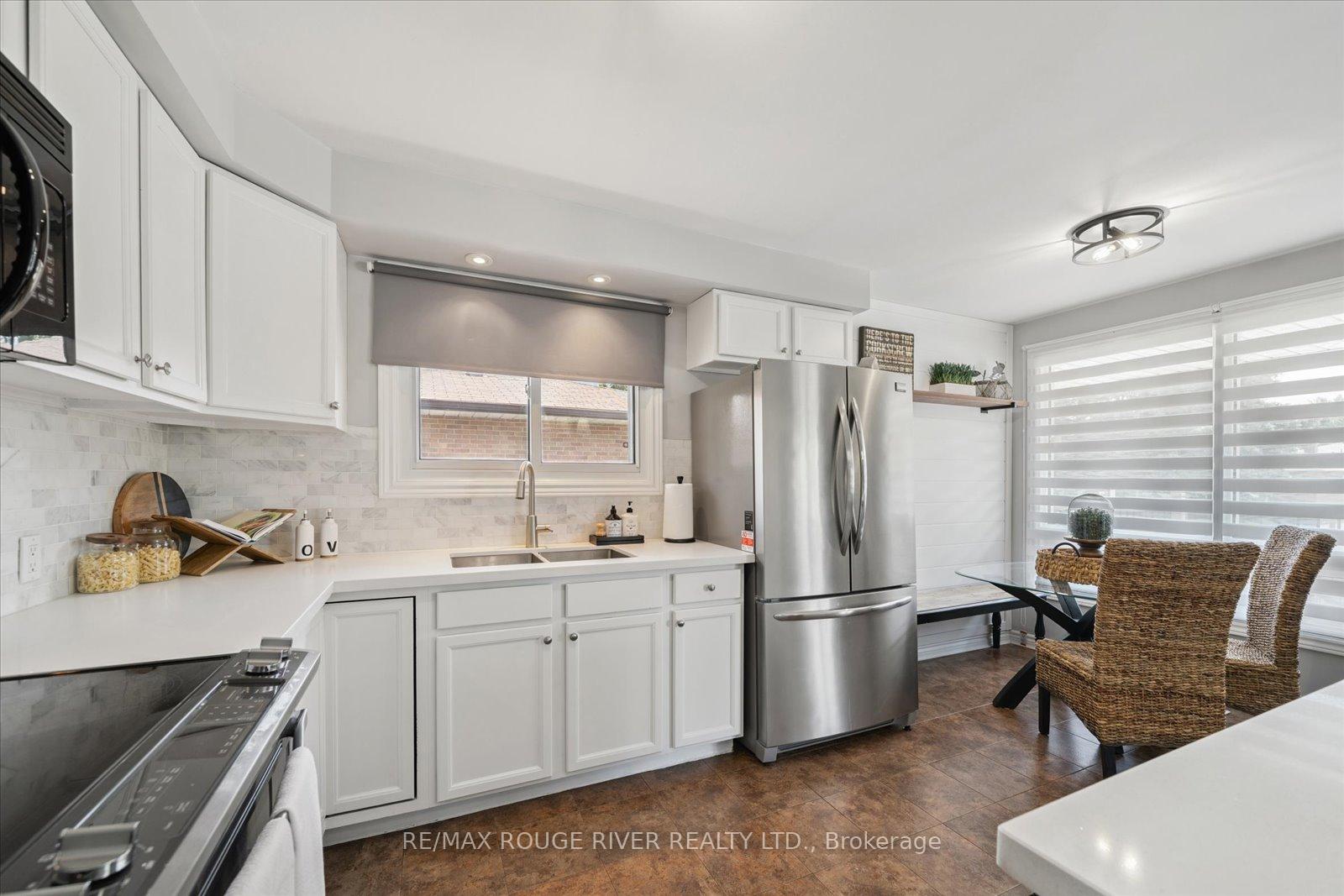 Photo 10 of 630 Athol Street E, Oshawa, Donevan — HOMEH