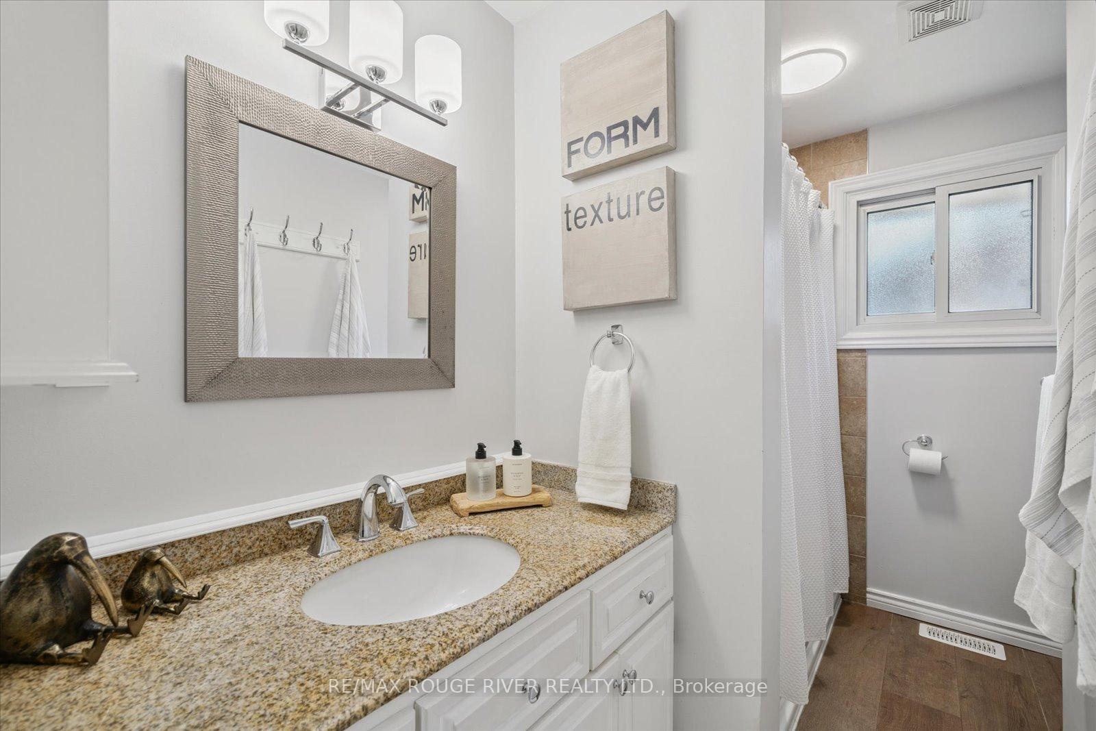Photo 24 of 630 Athol Street E, Oshawa, Donevan — HOMEH