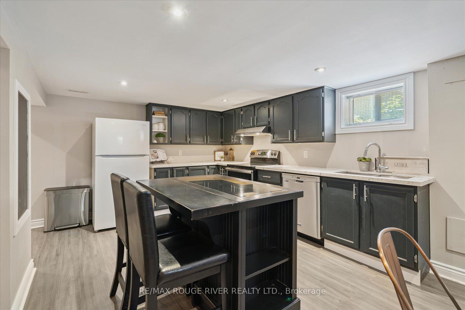 Photo 29 of 630 Athol Street E, Oshawa, Donevan — HOMEH