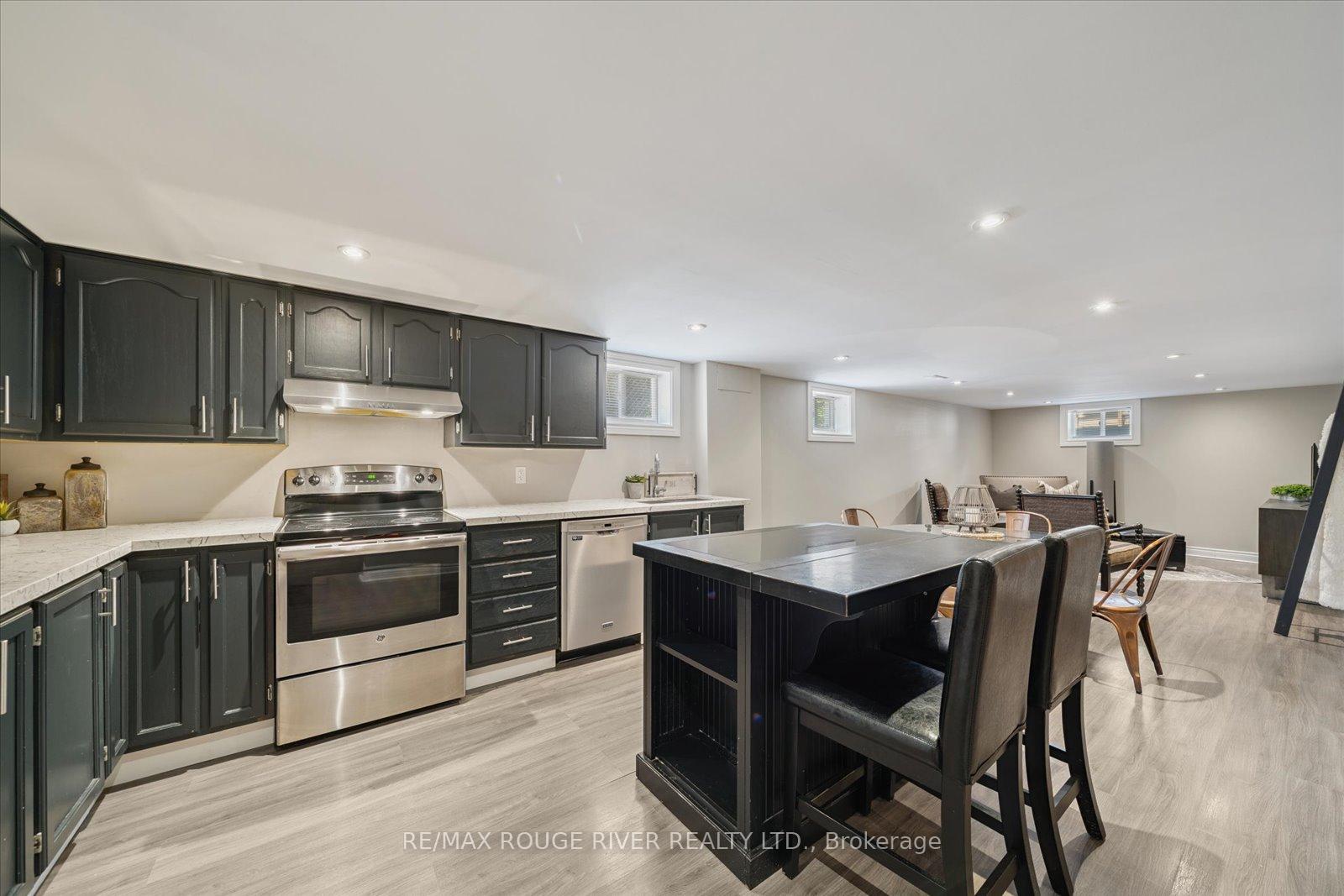 Photo 30 of 630 Athol Street E, Oshawa, Donevan — HOMEH