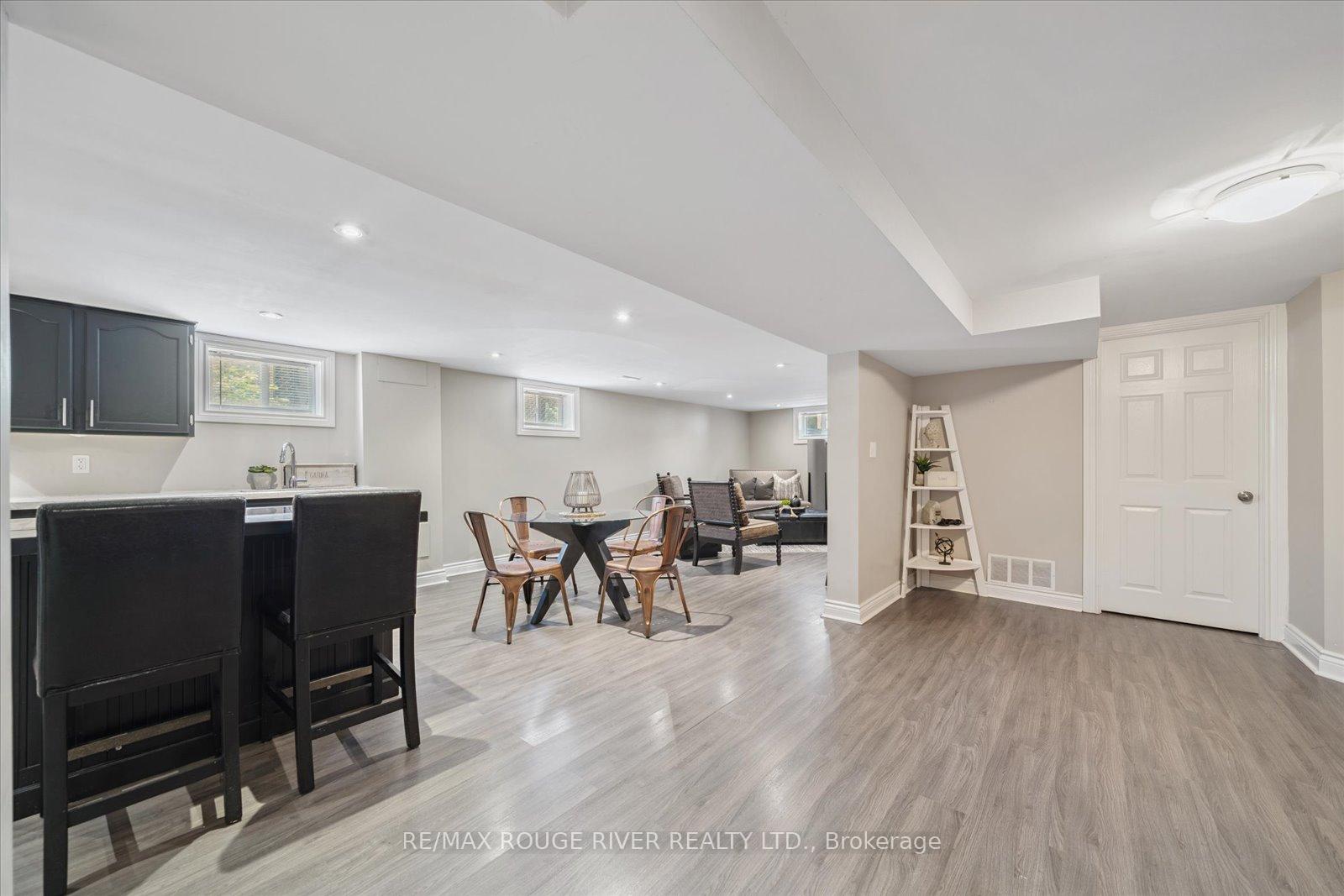 Photo 34 of 630 Athol Street E, Oshawa, Donevan — HOMEH
