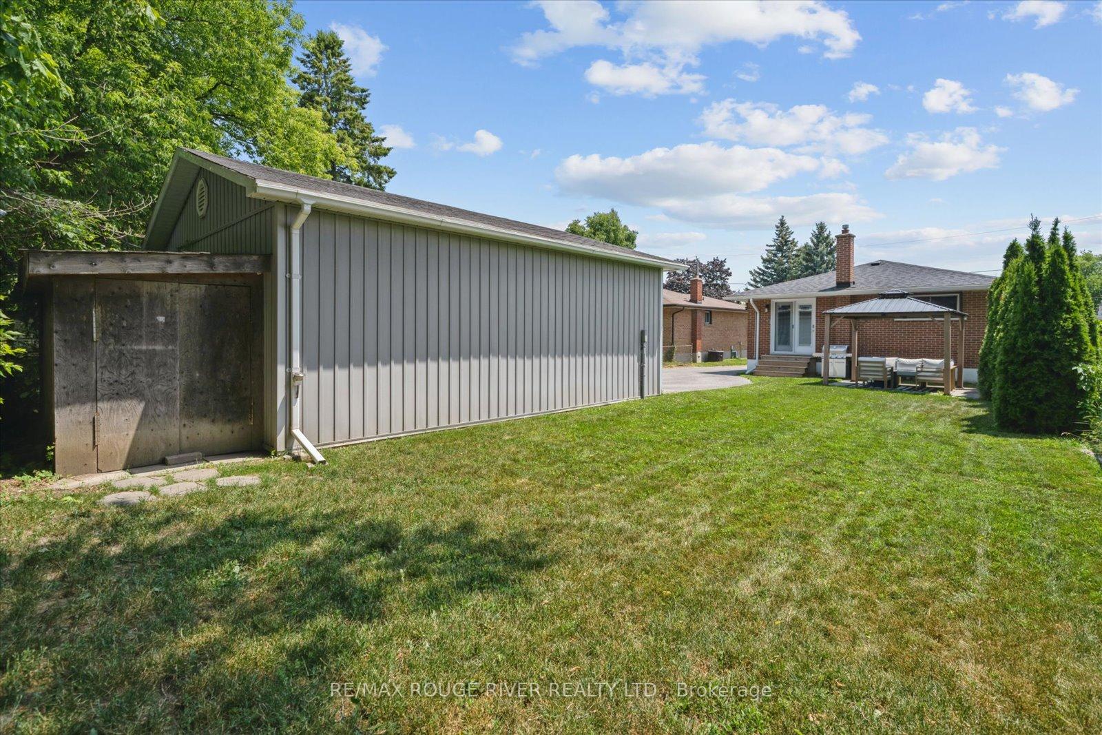 Photo 42 of 630 Athol Street E, Oshawa, Donevan — HOMEH
