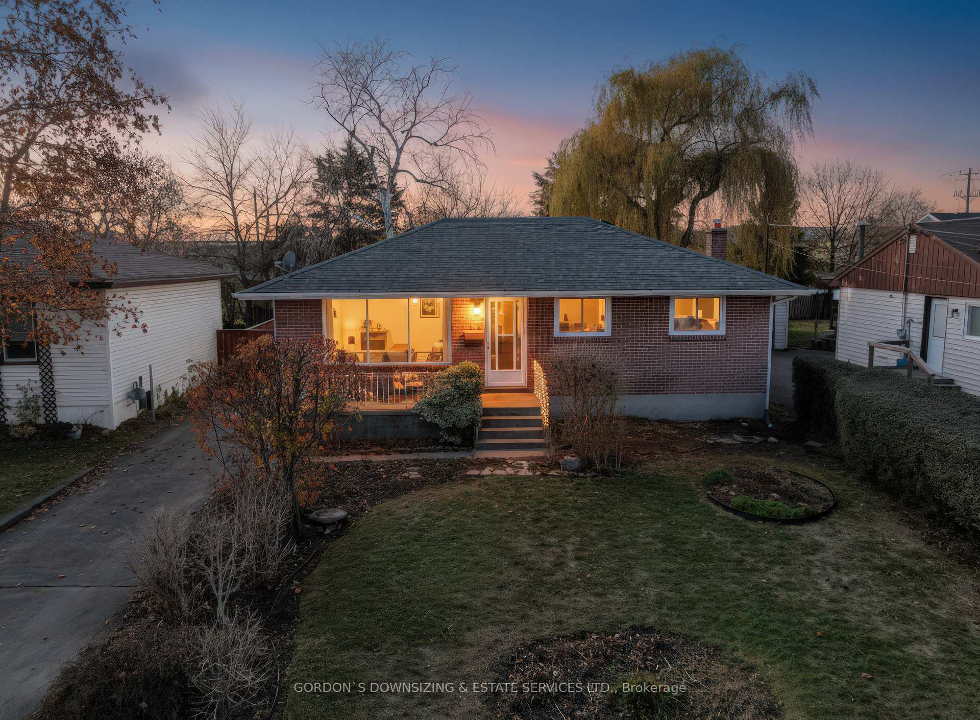 Photo 1 of 34 Elizabeth Avenue, Quinte West, Trenton Ward — HOMEH