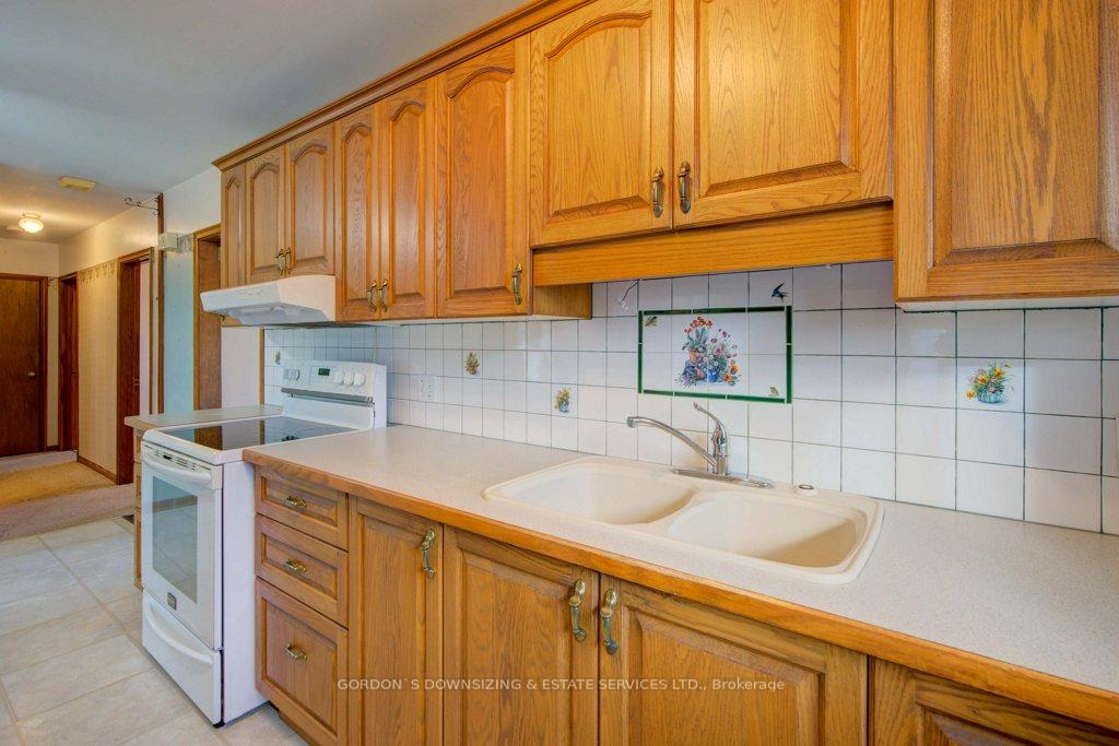 Photo 12 of 34 Elizabeth Avenue, Quinte West, Trenton Ward — HOMEH