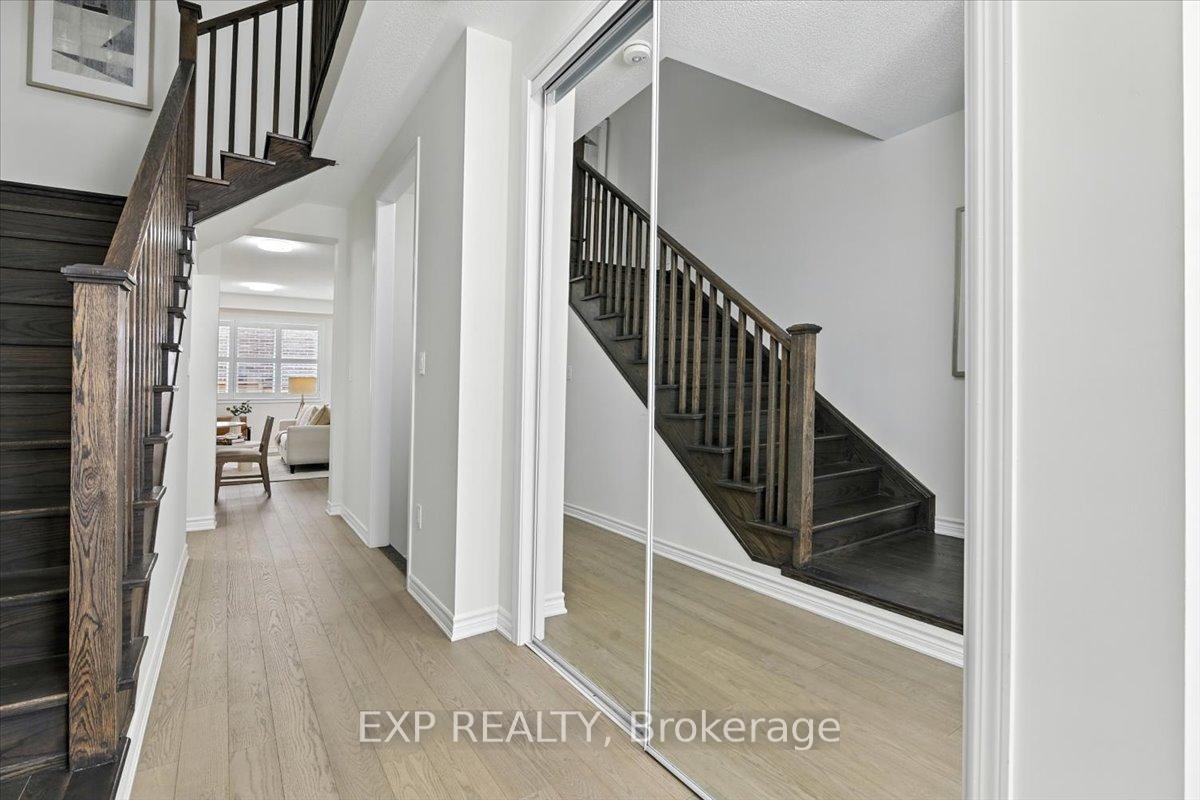 Photo 6 of 3303 Thunderbird Promenade, Pickering, Rural Pickering — HOMEH