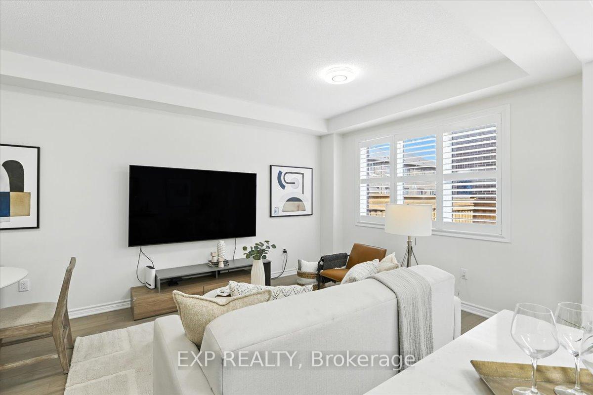 Photo 13 of 3303 Thunderbird Promenade, Pickering, Rural Pickering — HOMEH