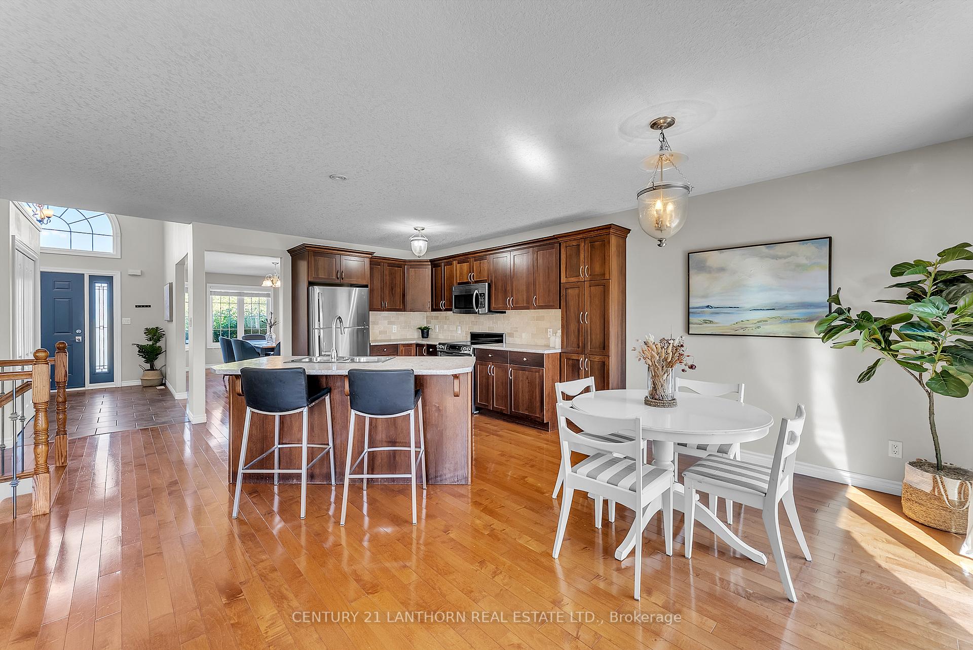 Photo 13 of 108 Parkview Heights, Quinte West, Murray Ward — HOMEH
