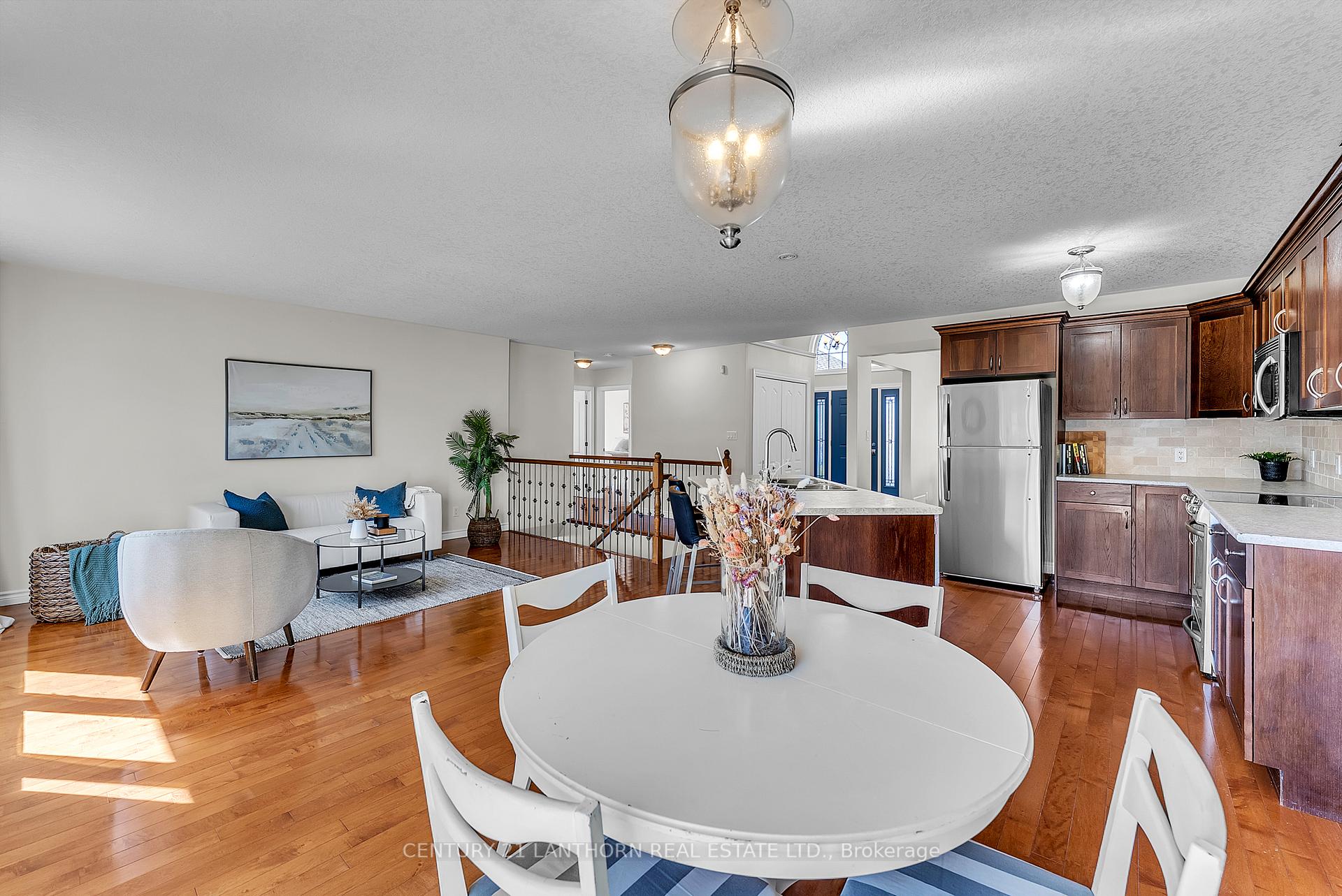 Photo 15 of 108 Parkview Heights, Quinte West, Murray Ward — HOMEH