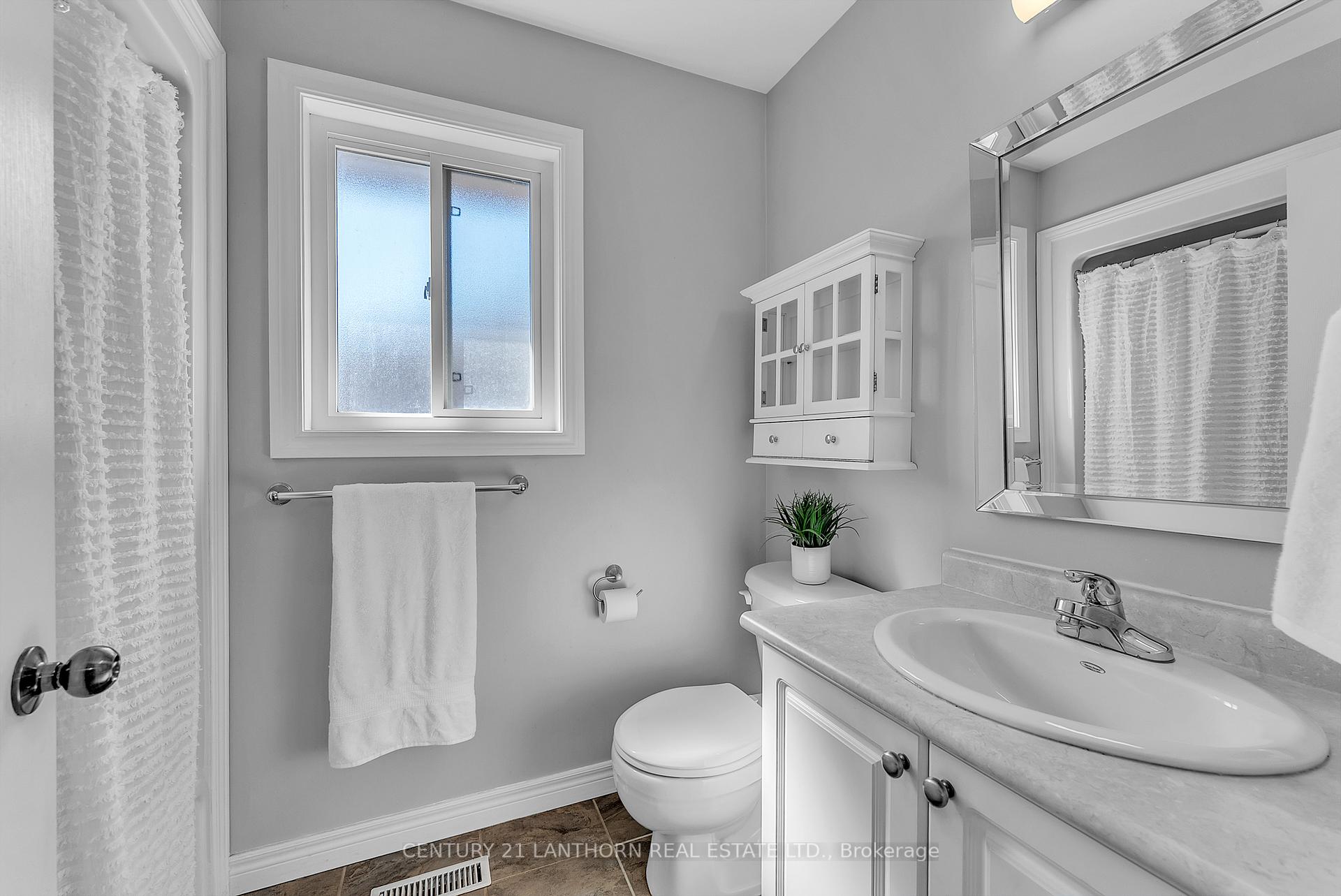 Photo 25 of 108 Parkview Heights, Quinte West, Murray Ward — HOMEH