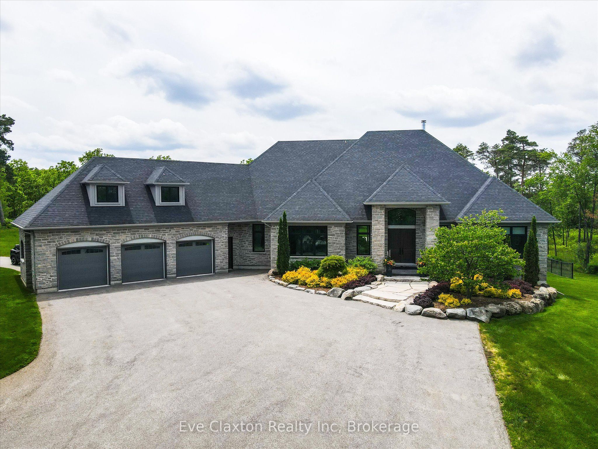 Photo 4 of 6815 Wellington Rd 34, Puslinch, Crieff/Aikensville/Killean — HOMEH