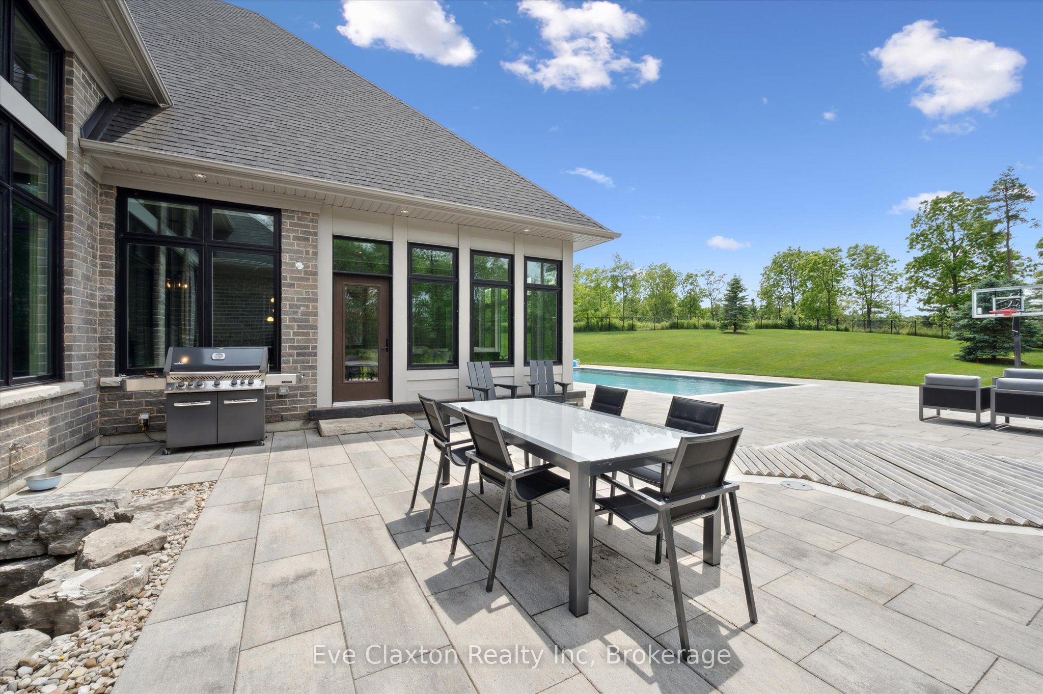 Photo 37 of 6815 Wellington Rd 34, Puslinch, Crieff/Aikensville/Killean — HOMEH