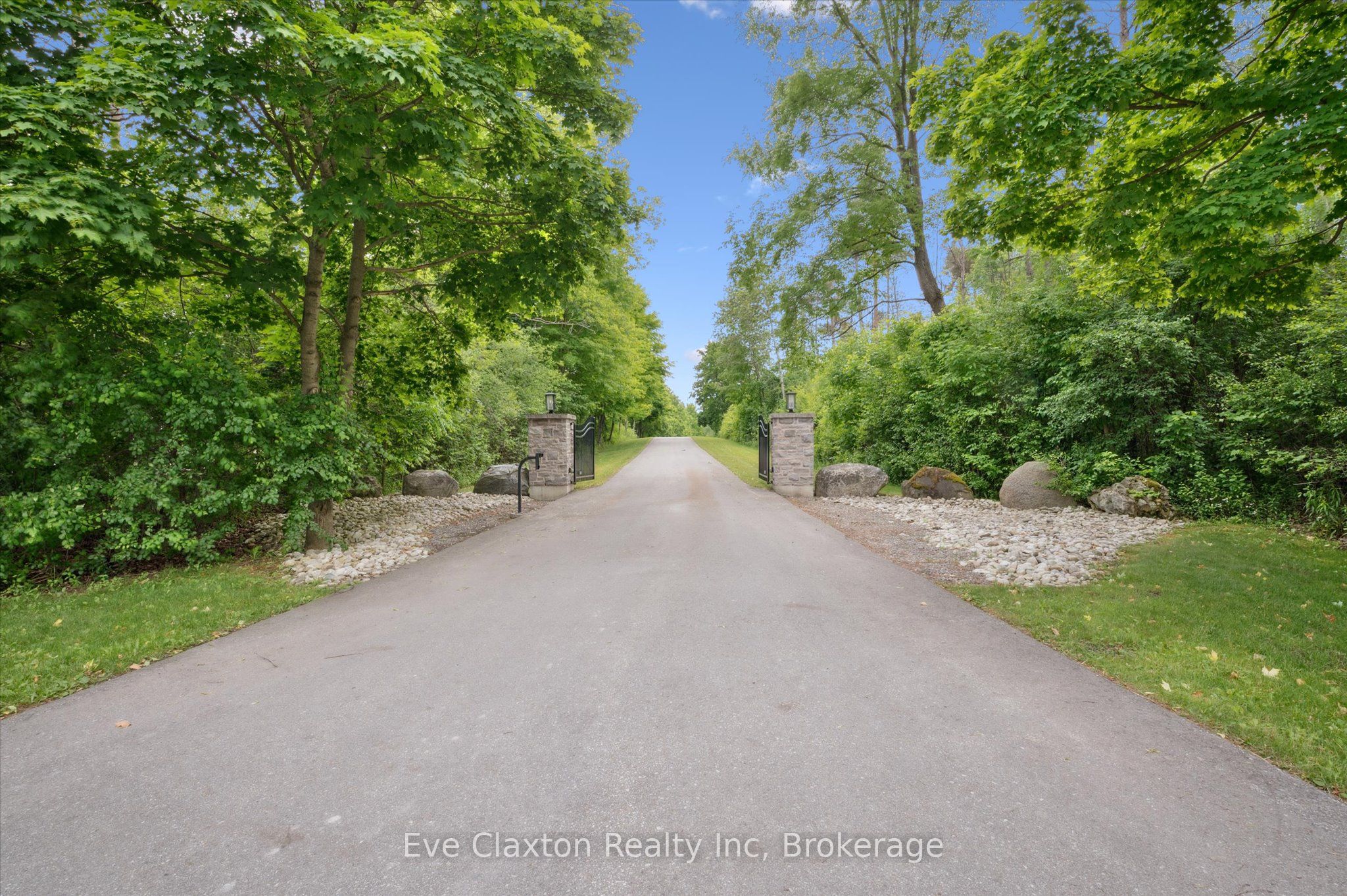 Photo 3 of 6815 Wellington Rd 34, Puslinch, Crieff/Aikensville/Killean — HOMEH