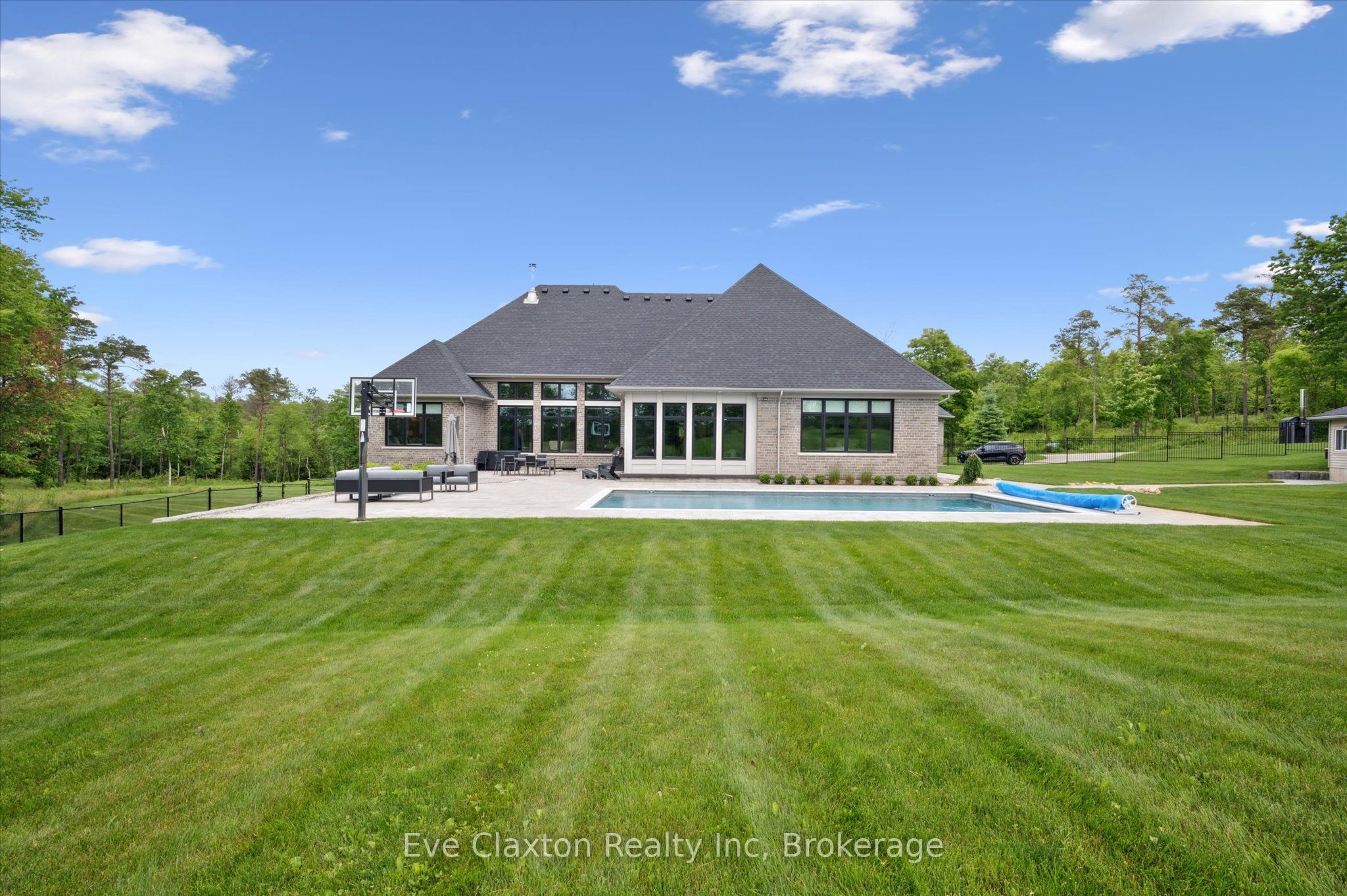 Photo 41 of 6815 Wellington Rd 34, Puslinch, Crieff/Aikensville/Killean — HOMEH
