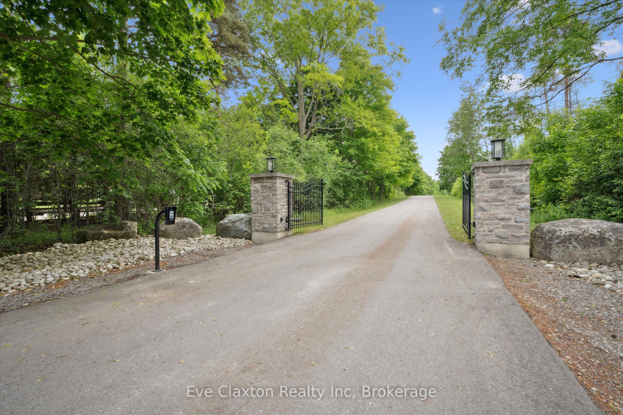 Photo 2 of 6815 Wellington Rd 34, Puslinch, Crieff/Aikensville/Killean — HOMEH