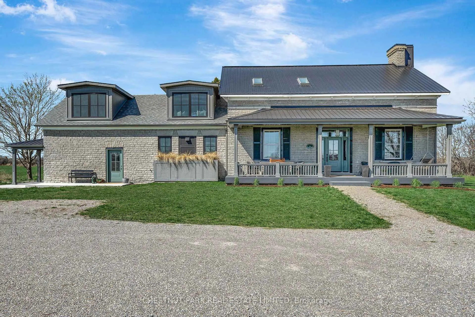 Front of 60 Bakker Road