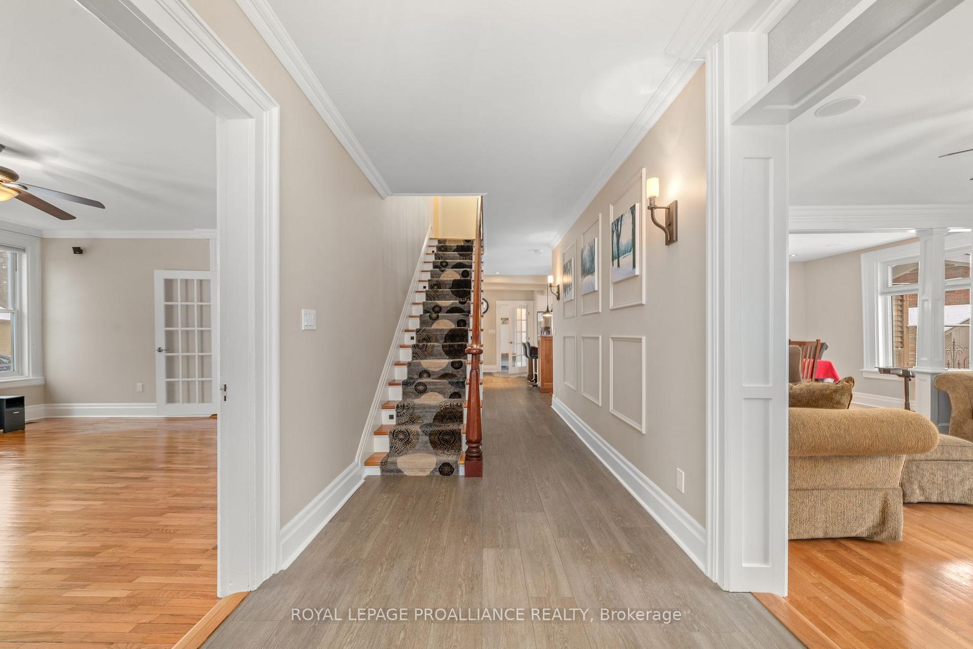 Photo 16 of 51 King Street, Prince Edward County, Picton Ward — HOMEH