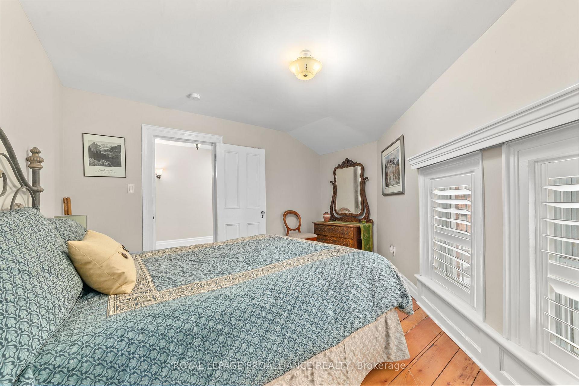 Photo 23 of 51 King Street, Prince Edward County, Picton Ward — HOMEH