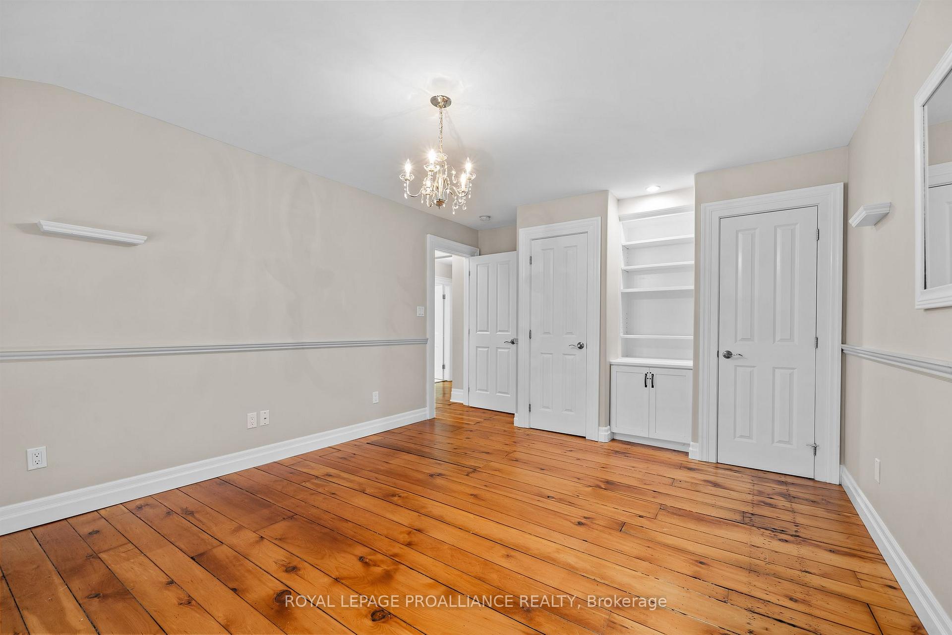 Photo 25 of 51 King Street, Prince Edward County, Picton Ward — HOMEH