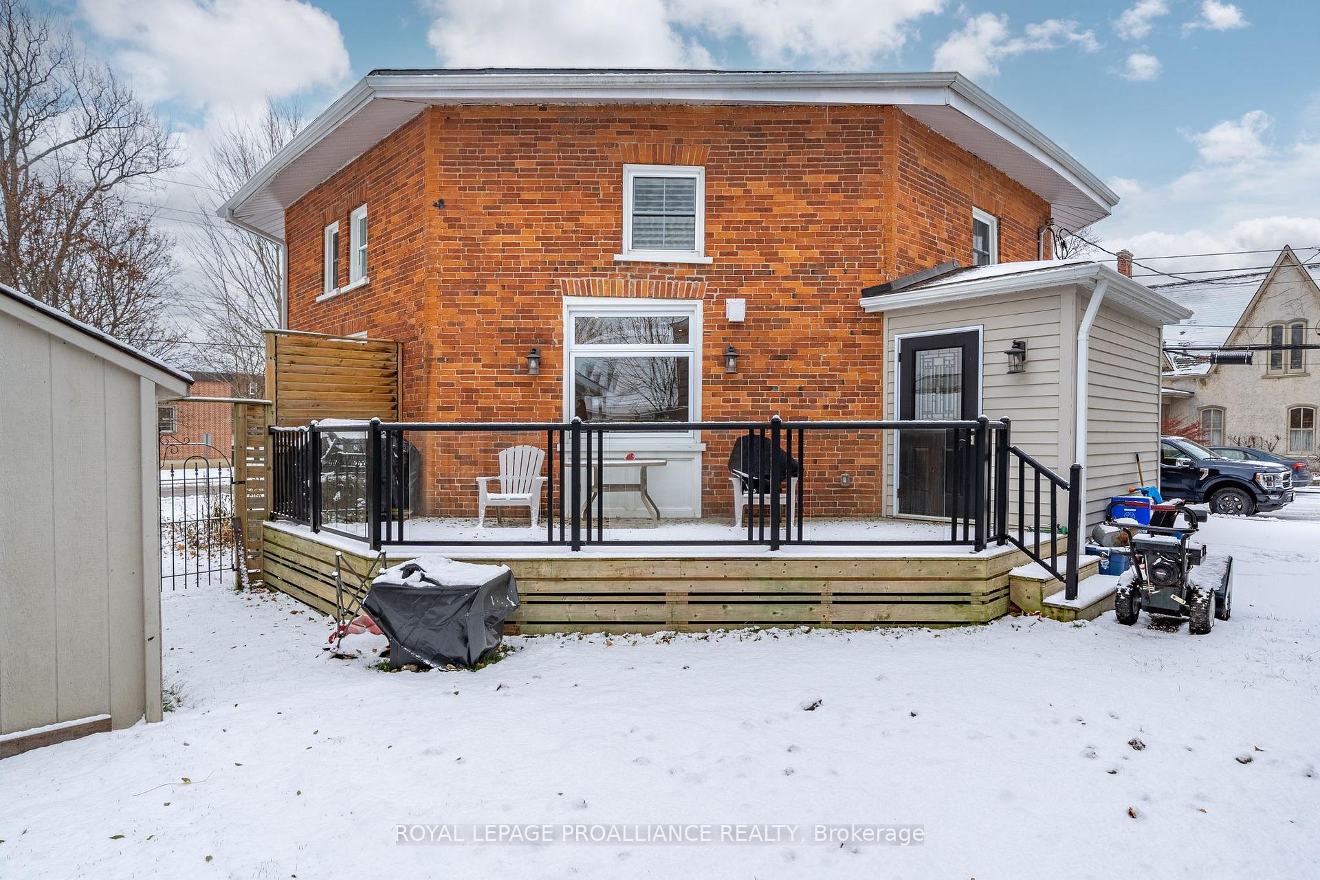 Photo 39 of 51 King Street, Prince Edward County, Picton Ward — HOMEH