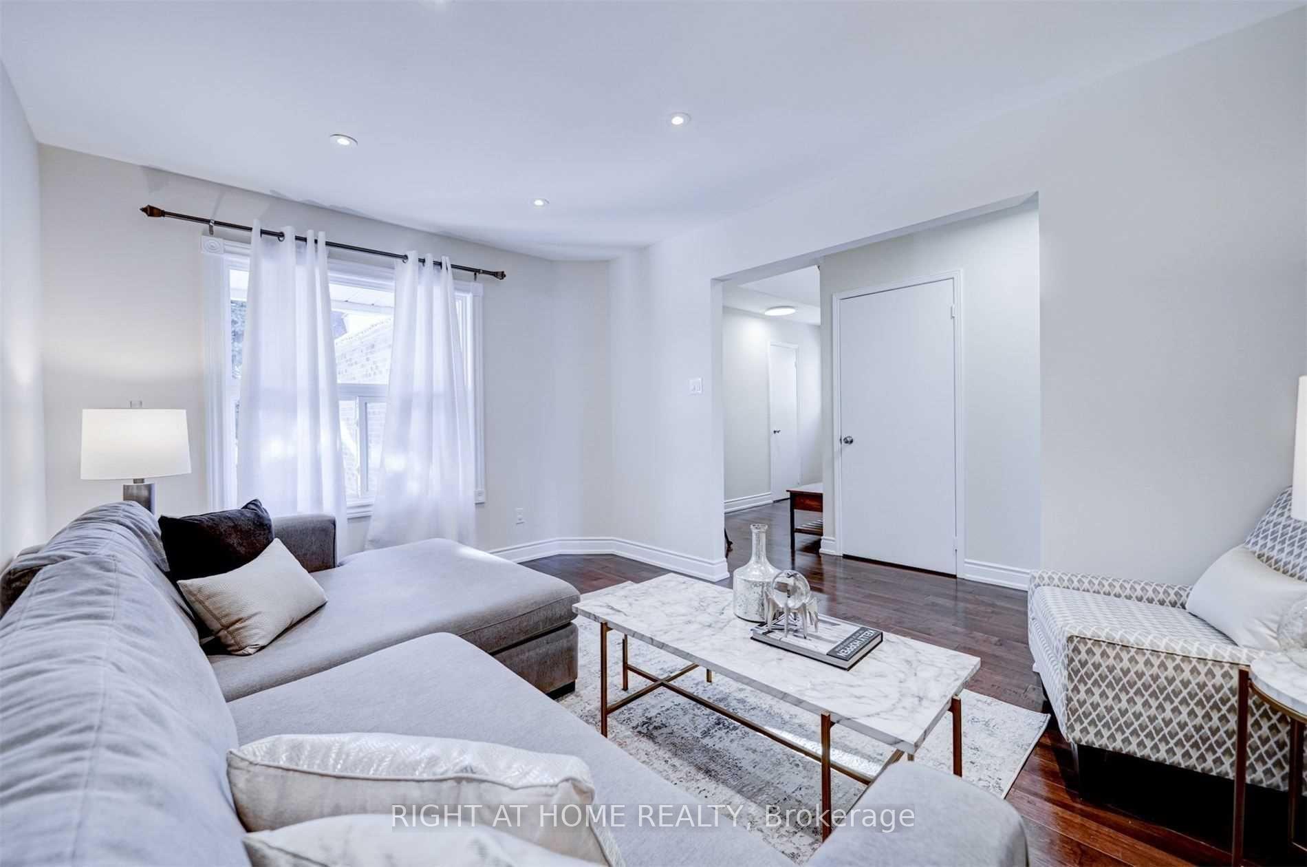 Photo 3 of Unit Main and 2nd Floor, 2083 Duberry Drive, Pickering, Brock Ridge — HOMEH