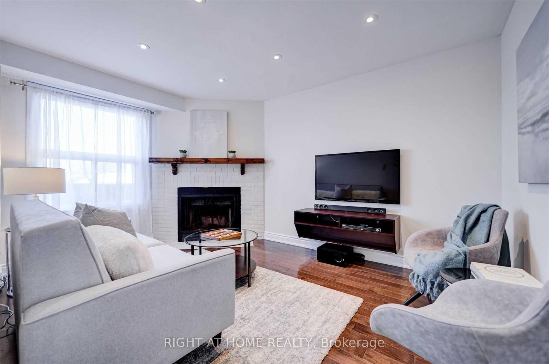 Photo 9 of Unit Main and 2nd Floor, 2083 Duberry Drive, Pickering, Brock Ridge — HOMEH