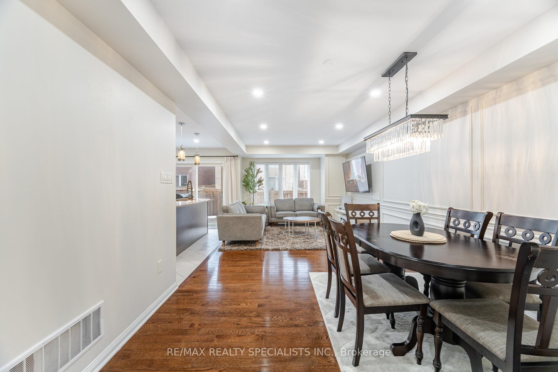 Photo 8 of 225 Mortimer Crescent, Milton, Harrison — HOMEH