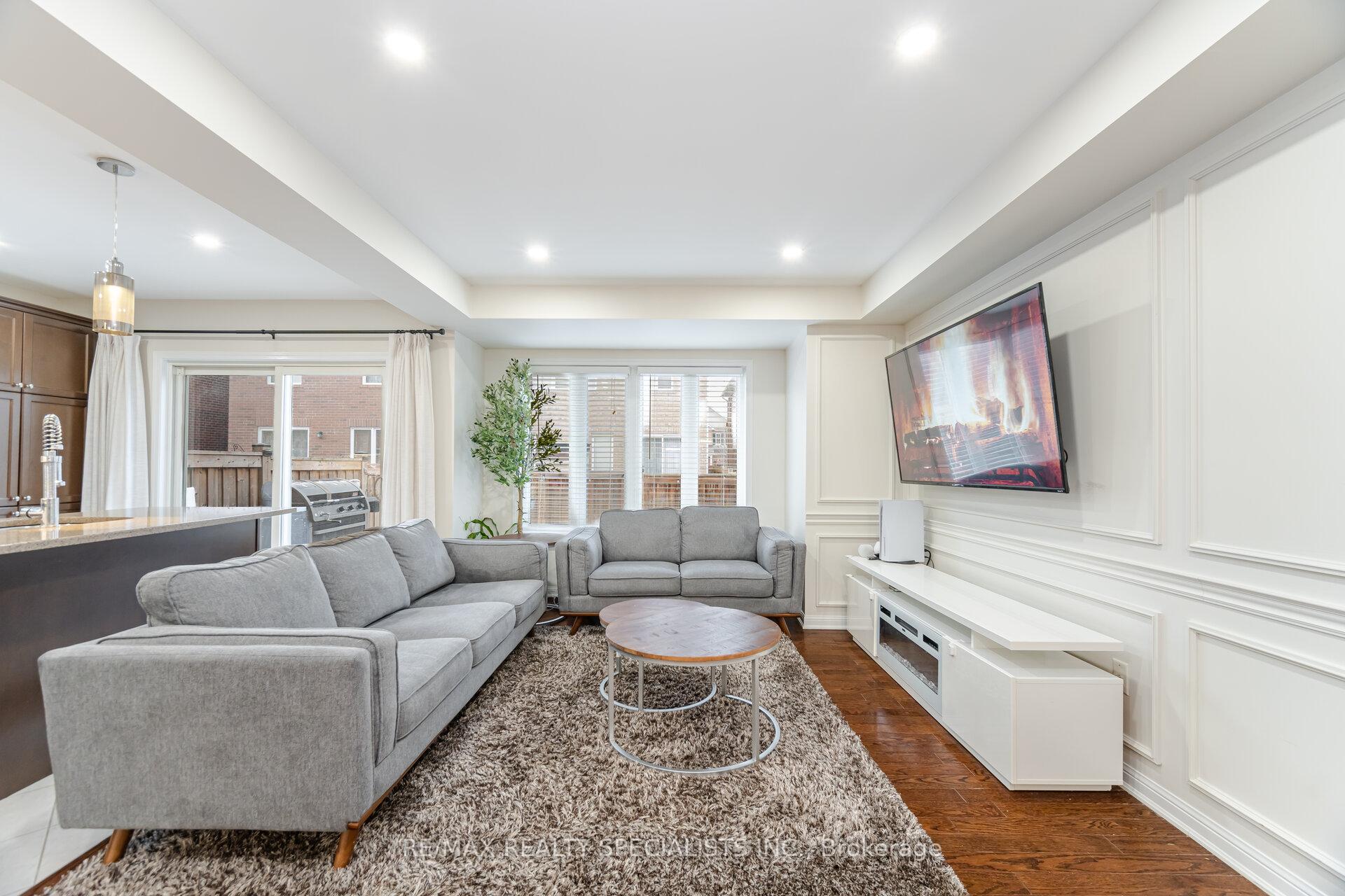 Photo 9 of 225 Mortimer Crescent, Milton, Harrison — HOMEH